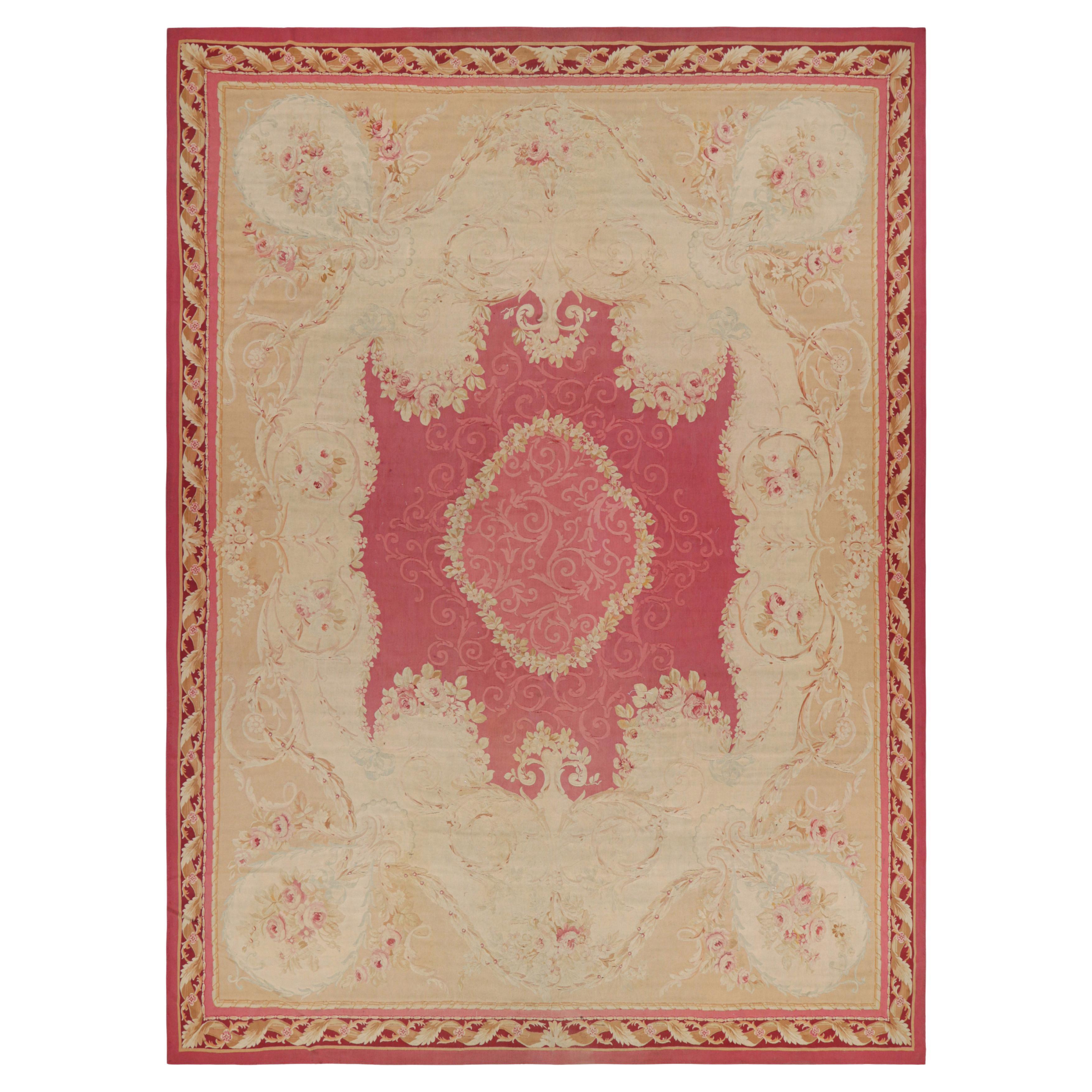 Antiker Aubusson-Teppich in Creme und Rosa mit Blumenmuster, von Rug
Kilim, aus Teppich