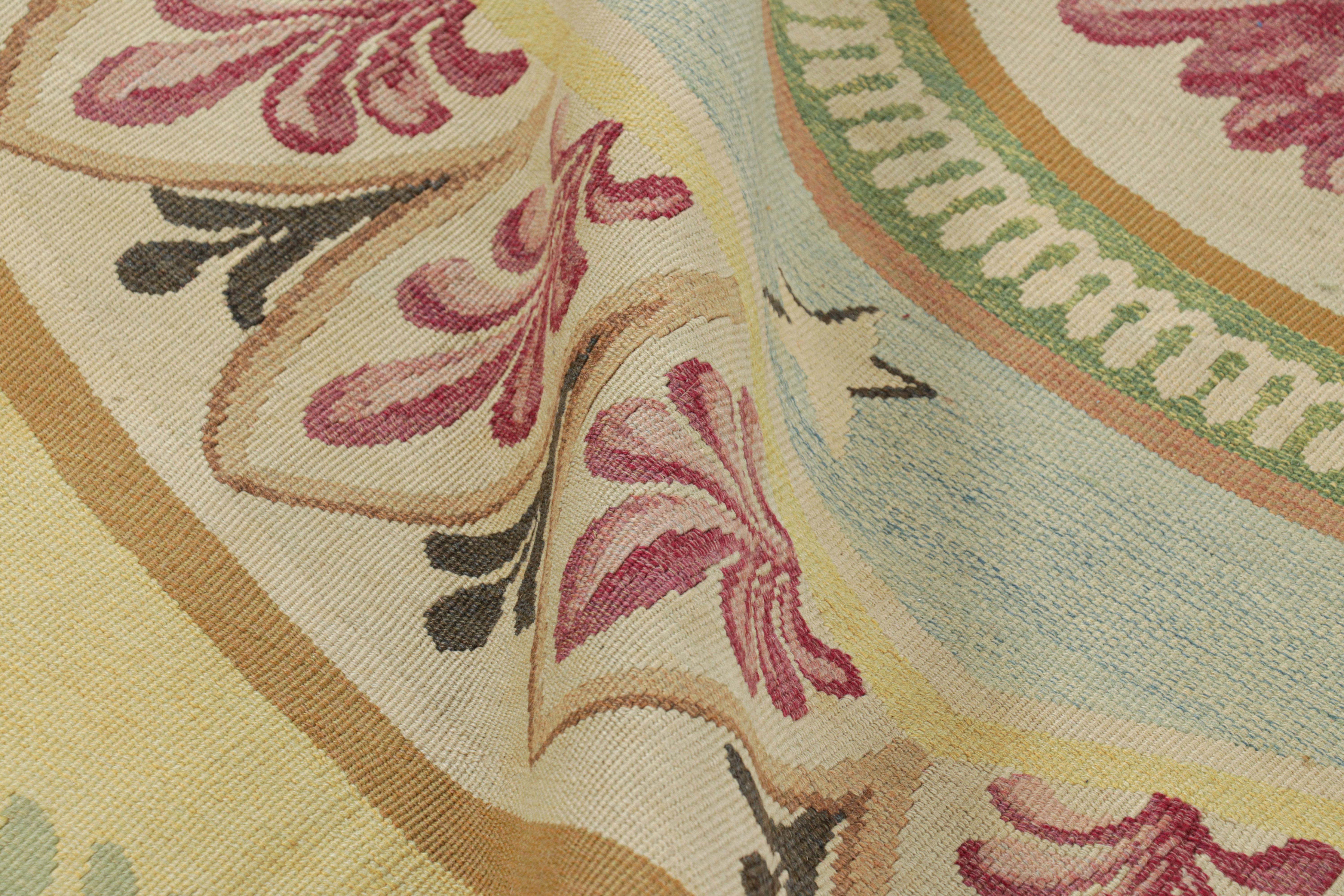 Wool Antique Aubusson Rug in Yellow and Pink with Floral Medallion - Rug & Kilim For Sale