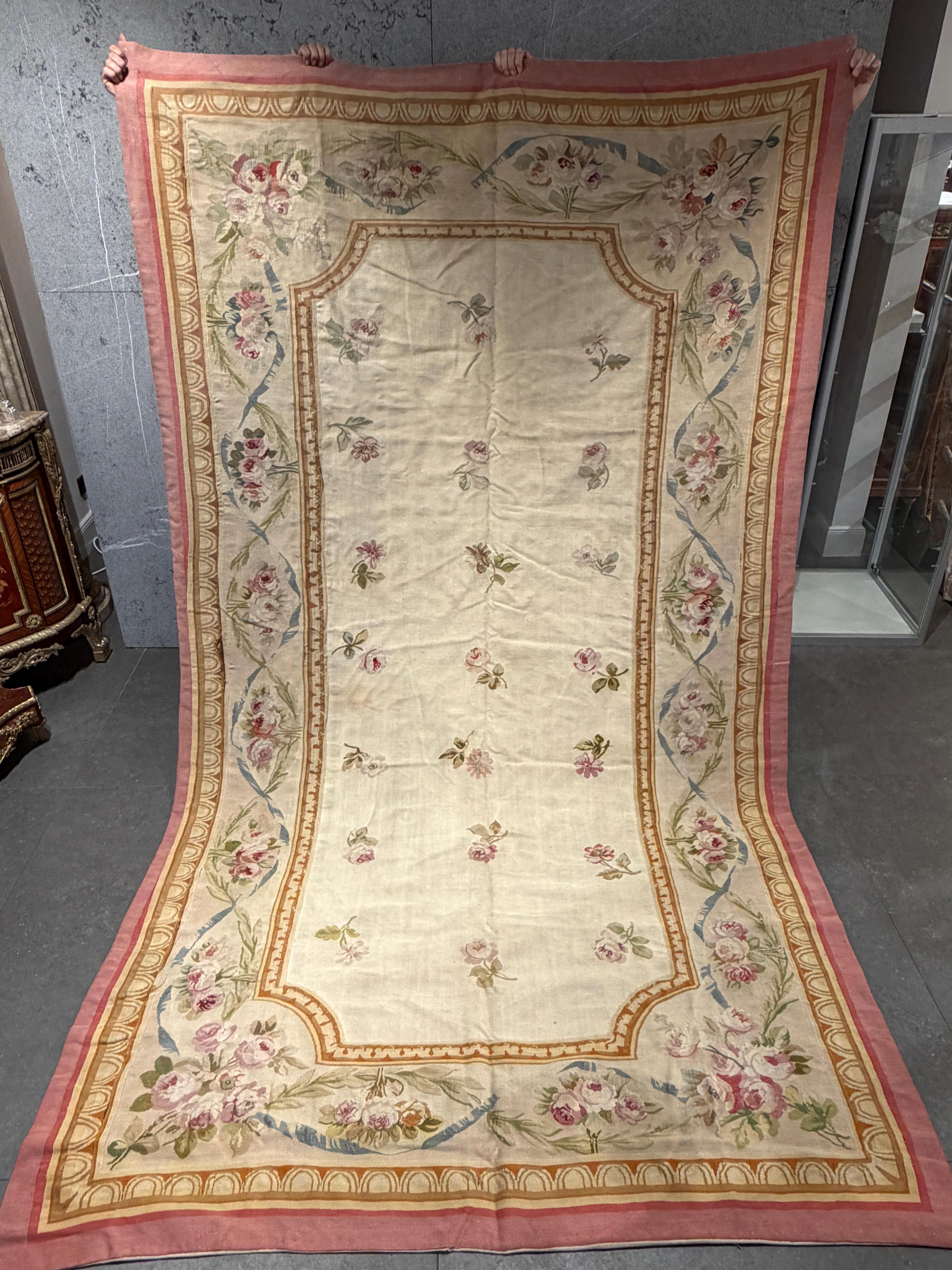 Tapis ancien en tapisserie d'Aubusson, vers 1870 en vente 6