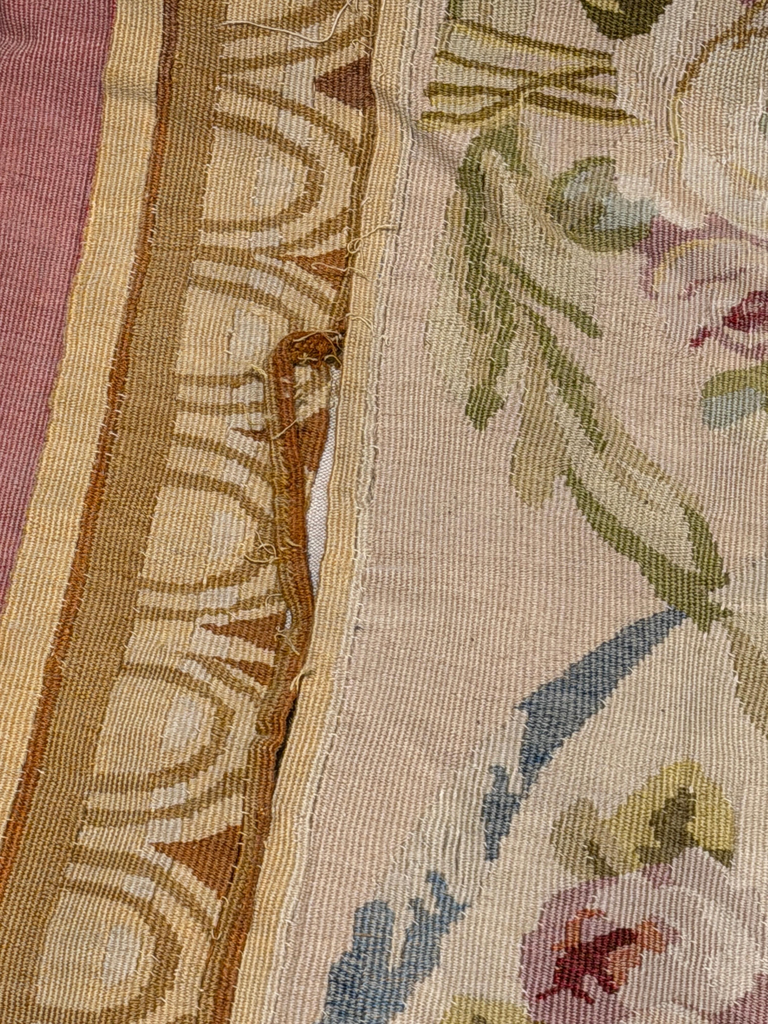 Tapis ancien en tapisserie d'Aubusson, vers 1870 en vente 1
