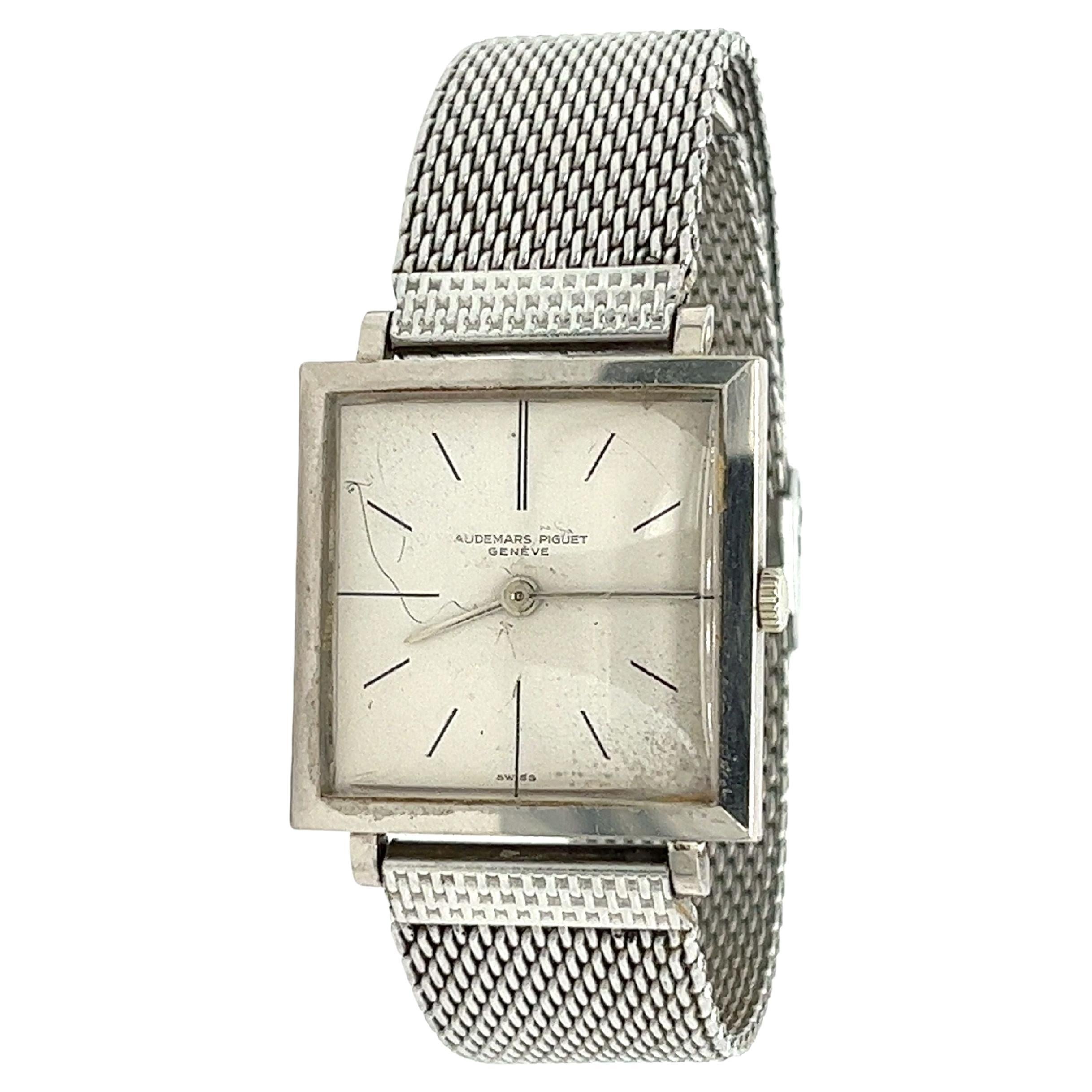 Antique Audemars Piguet Ultra Thin Square Unisex 25mm Watch in 18K White Gold For Sale