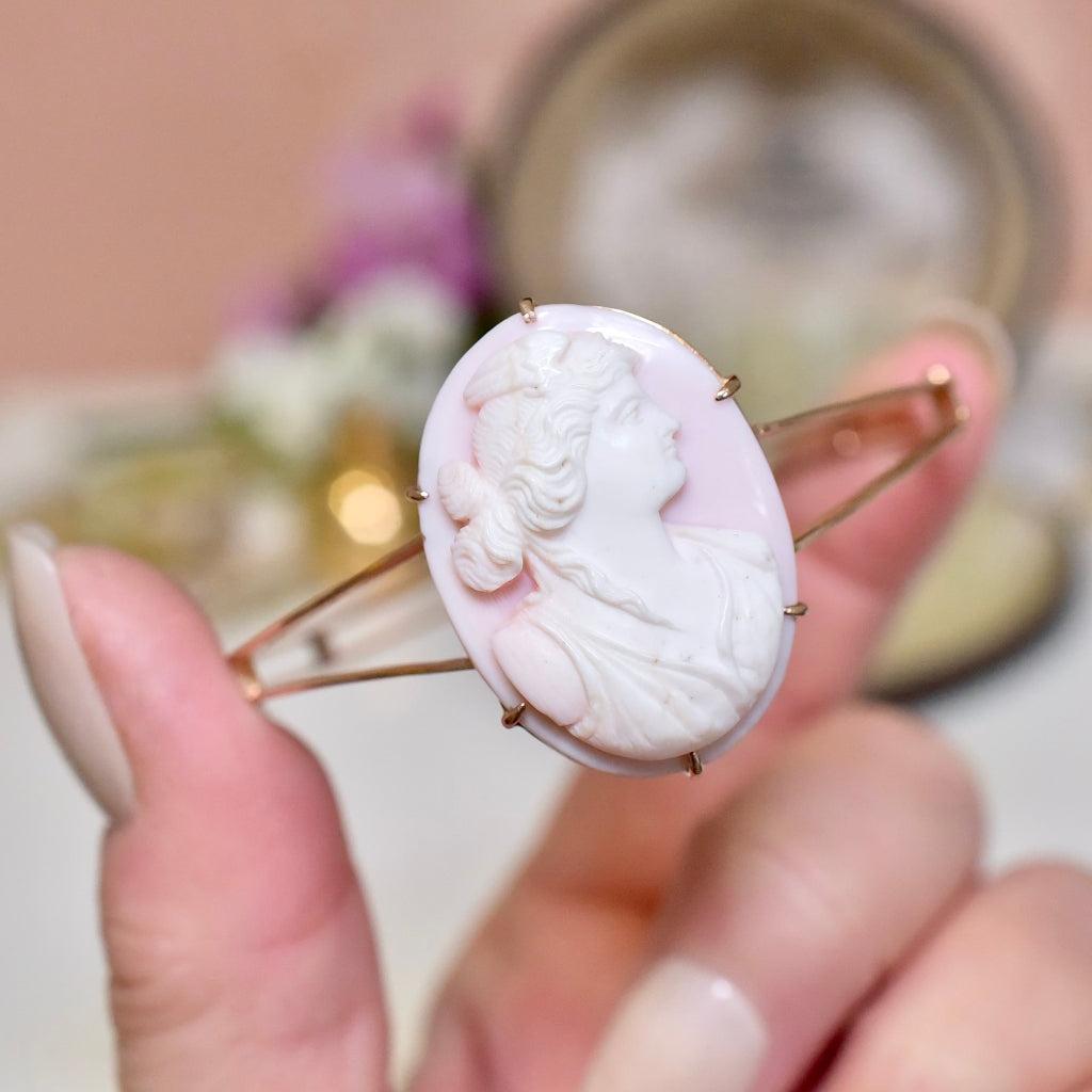 Women's or Men's Antique Australian 9ct Rose Gold Conch Shell Cameo Bangle