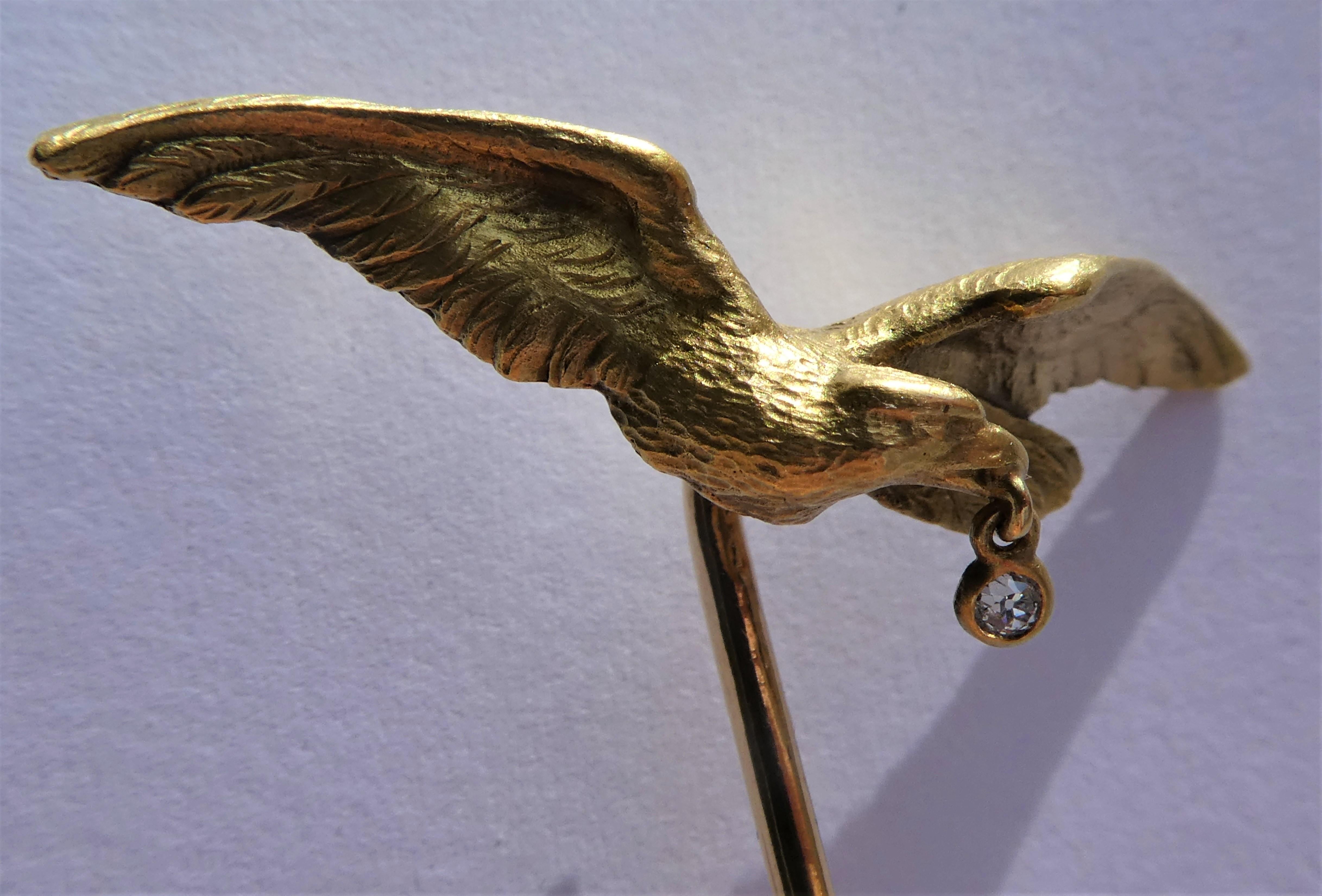 Antique Austrian 14 Karat Brushed Yellow Gold Diamond Art Nouveau Eagle Stickpin In Excellent Condition For Sale In Munich, DE