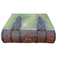 Caja de libros antigua austriaca de alabastro y metal dorado