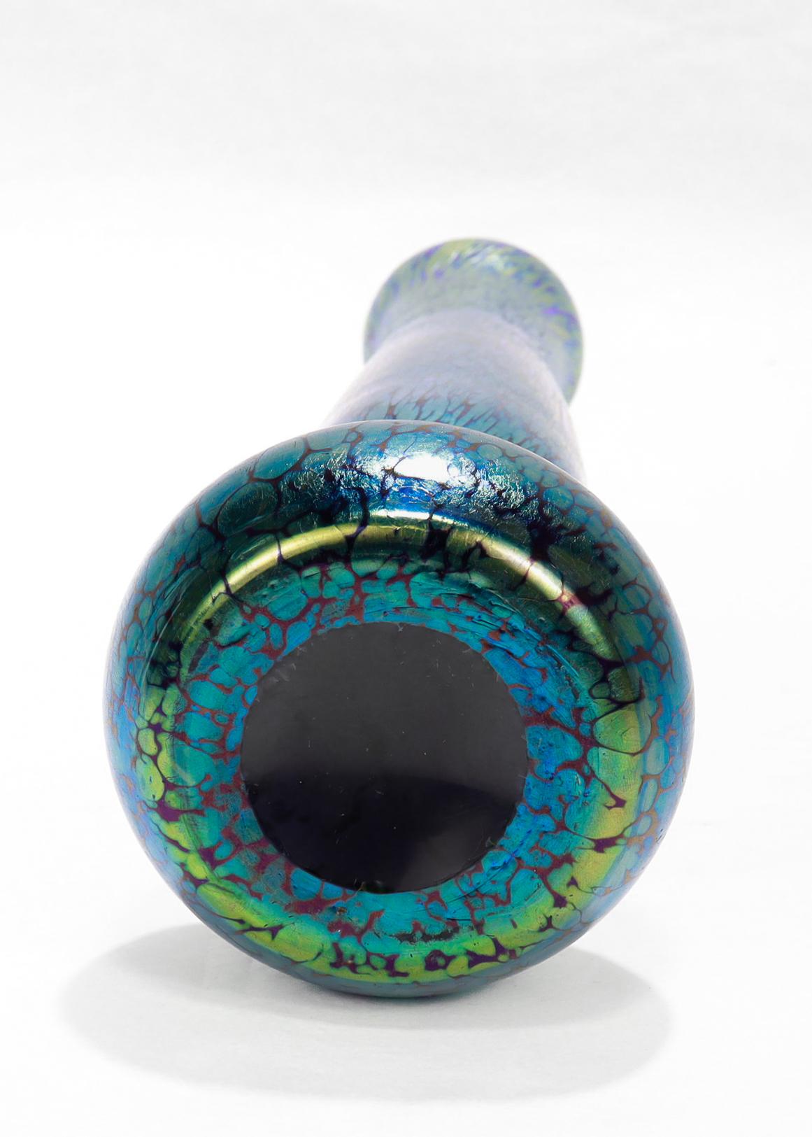 Antike österreichische Jugendstil Loetz Iridescent Cobalt Papillion Kunst Glas Vase im Angebot 1