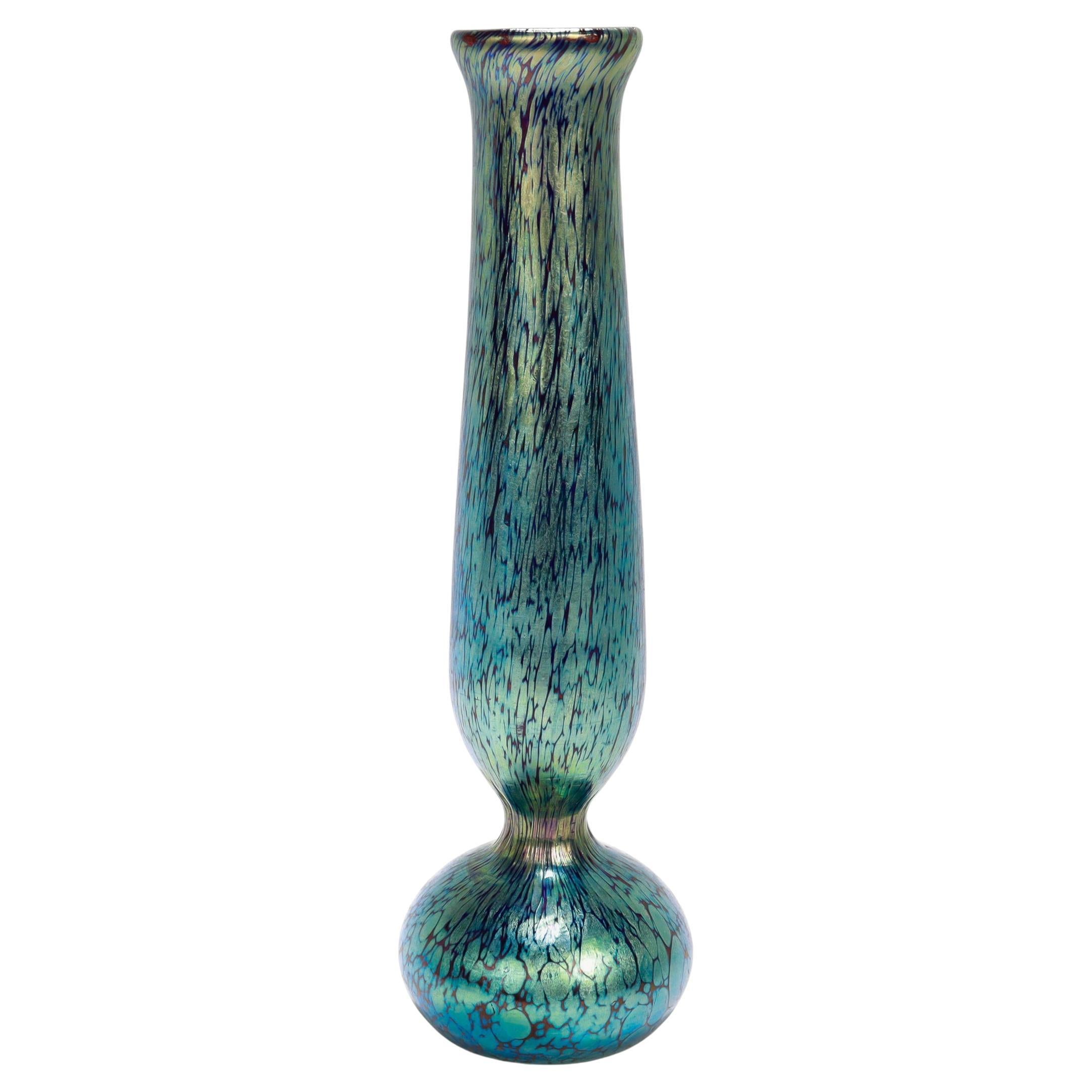Antike österreichische Jugendstil Loetz Iridescent Cobalt Papillion Kunst Glas Vase im Angebot