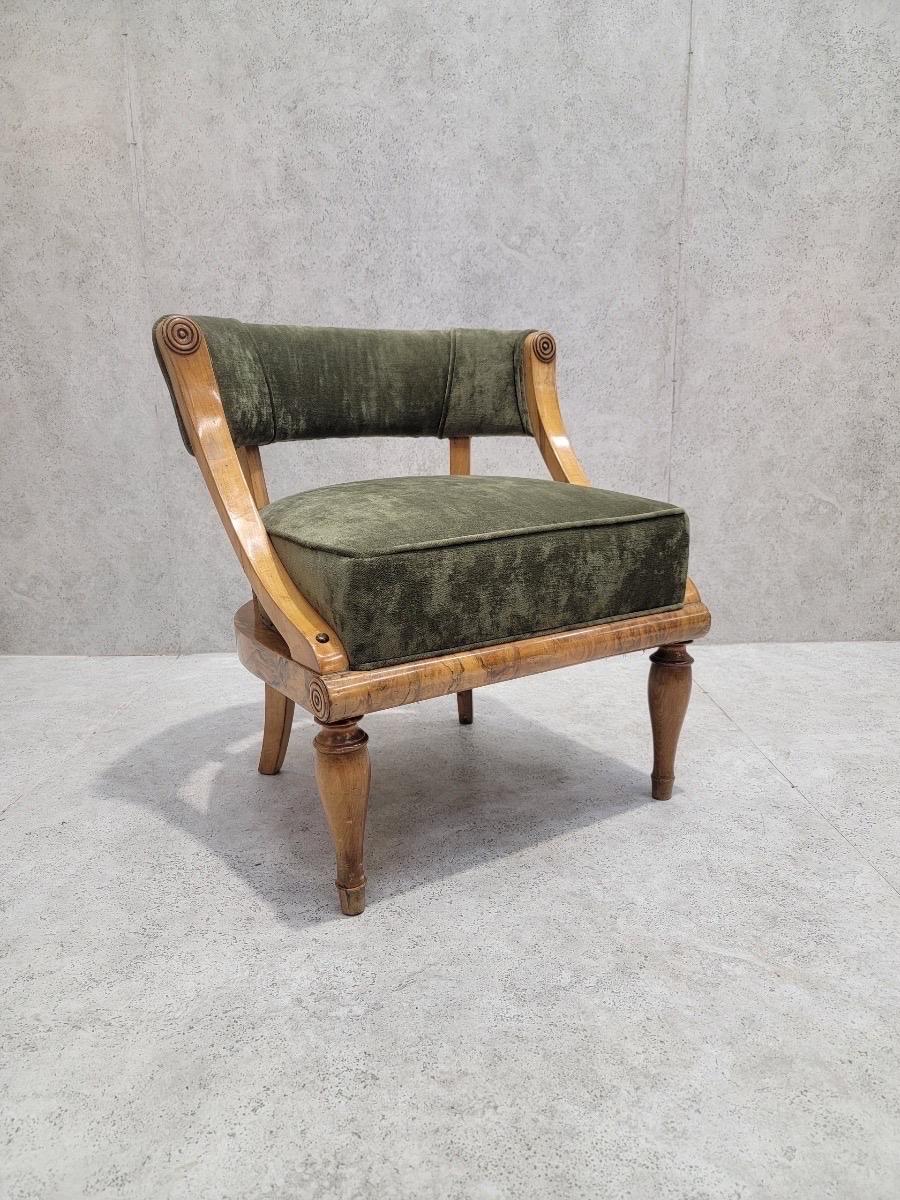Antique Austrian Biedermeier Burled Accent Chair in Green Velvet Chenille For Sale 4