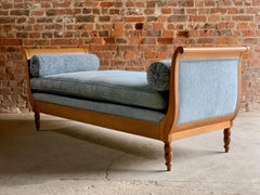Antique Austrian Biedermeier Style Day Bed Chaise Longue, circa 1910