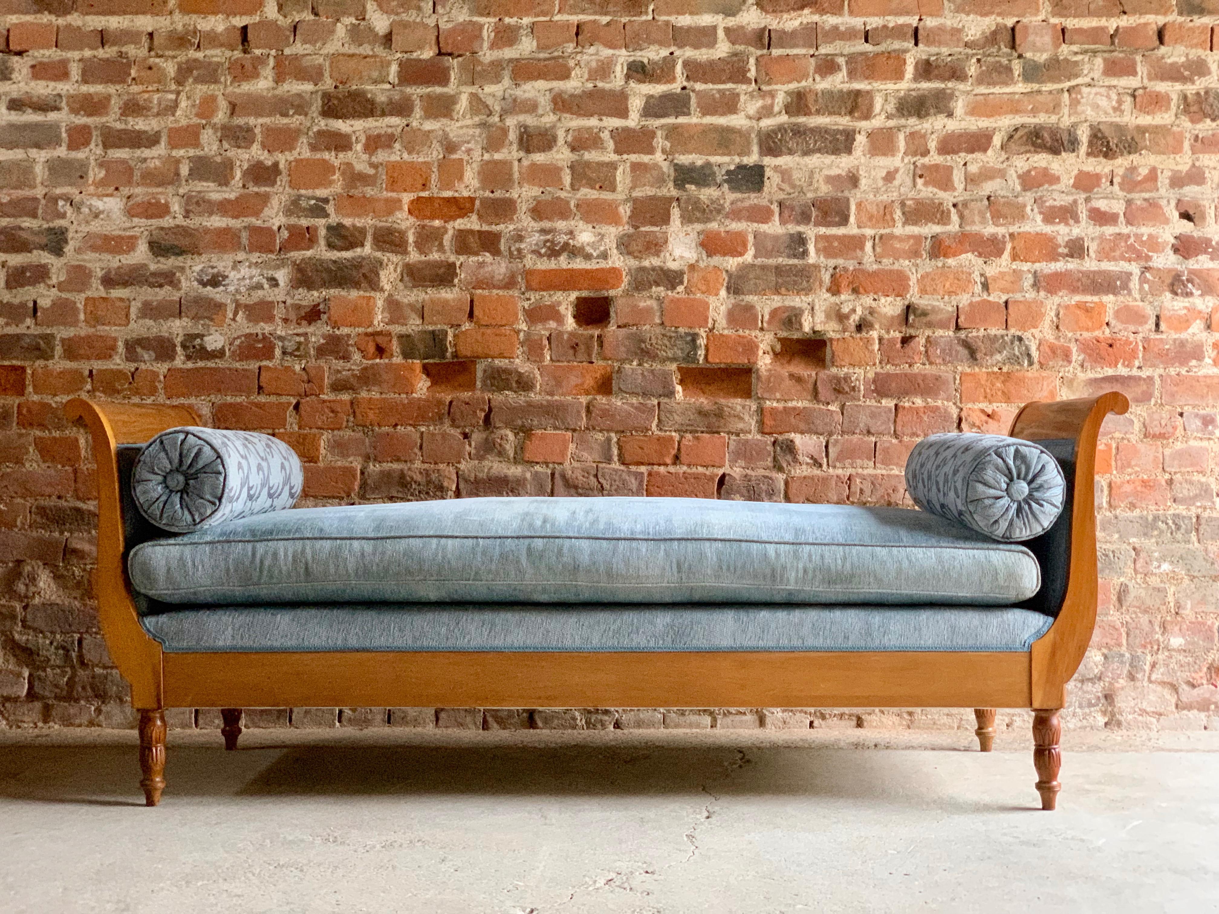 Antique Austrian Biedermeier Style Day Bed Chaise Longue, circa 1910 In Good Condition In Longdon, Tewkesbury