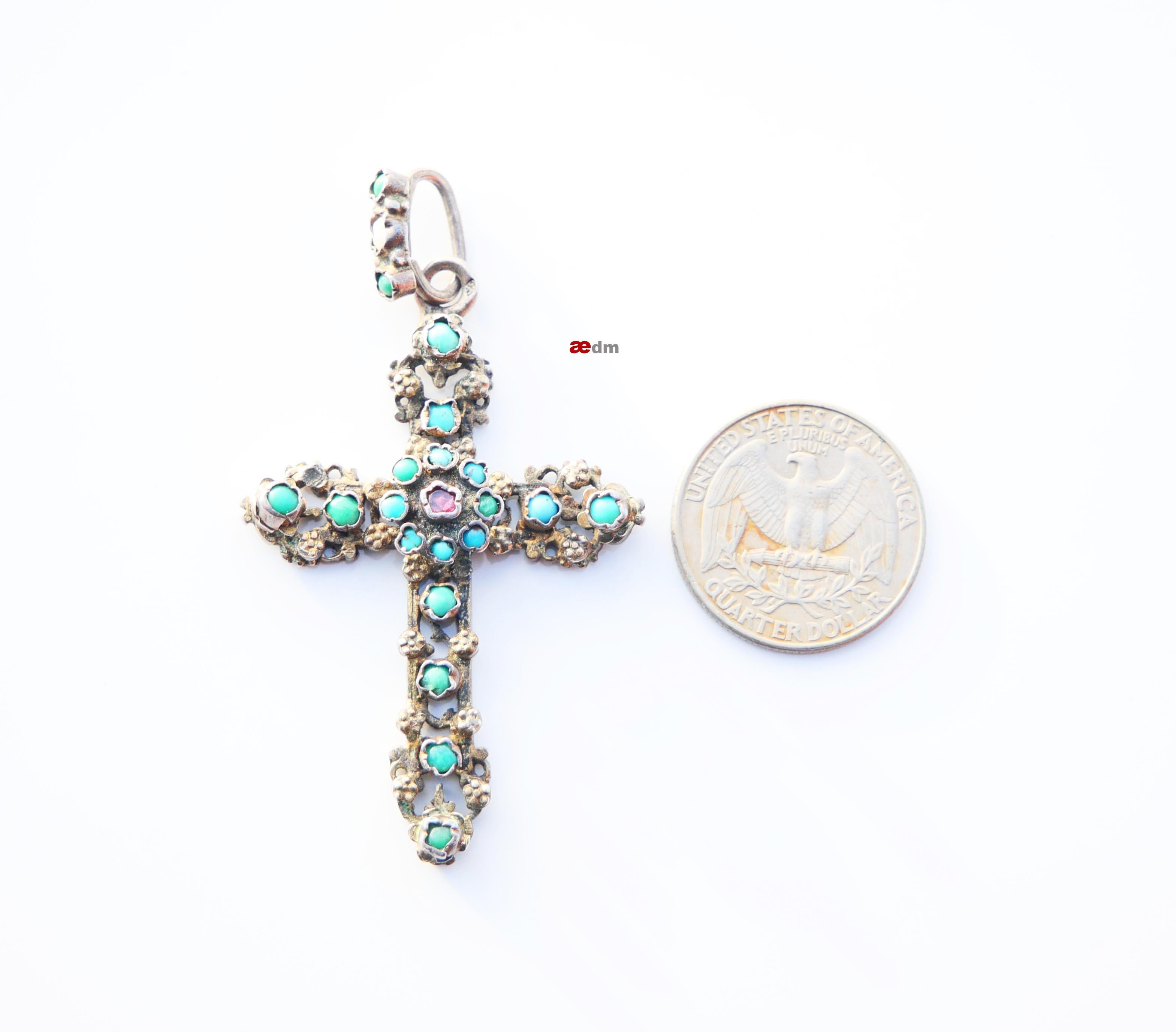 Antique pendentif croix de Bohème autrichienne en argent, turquoise, grenat, perle et émail 11 g en vente 6