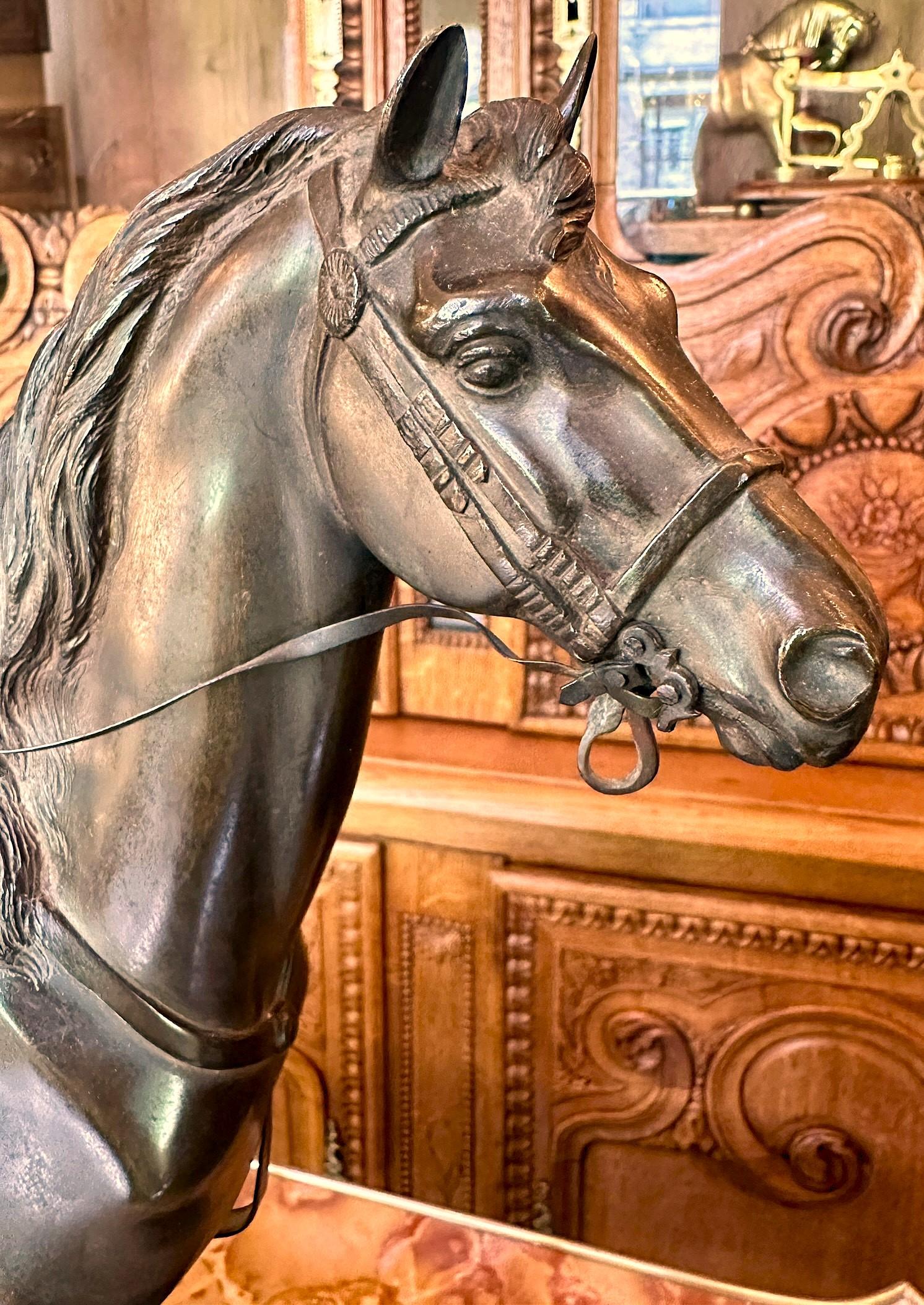Sculpture autrichienne ancienne de Napoléon à cheval, d'après Alois Hernick. en vente 1