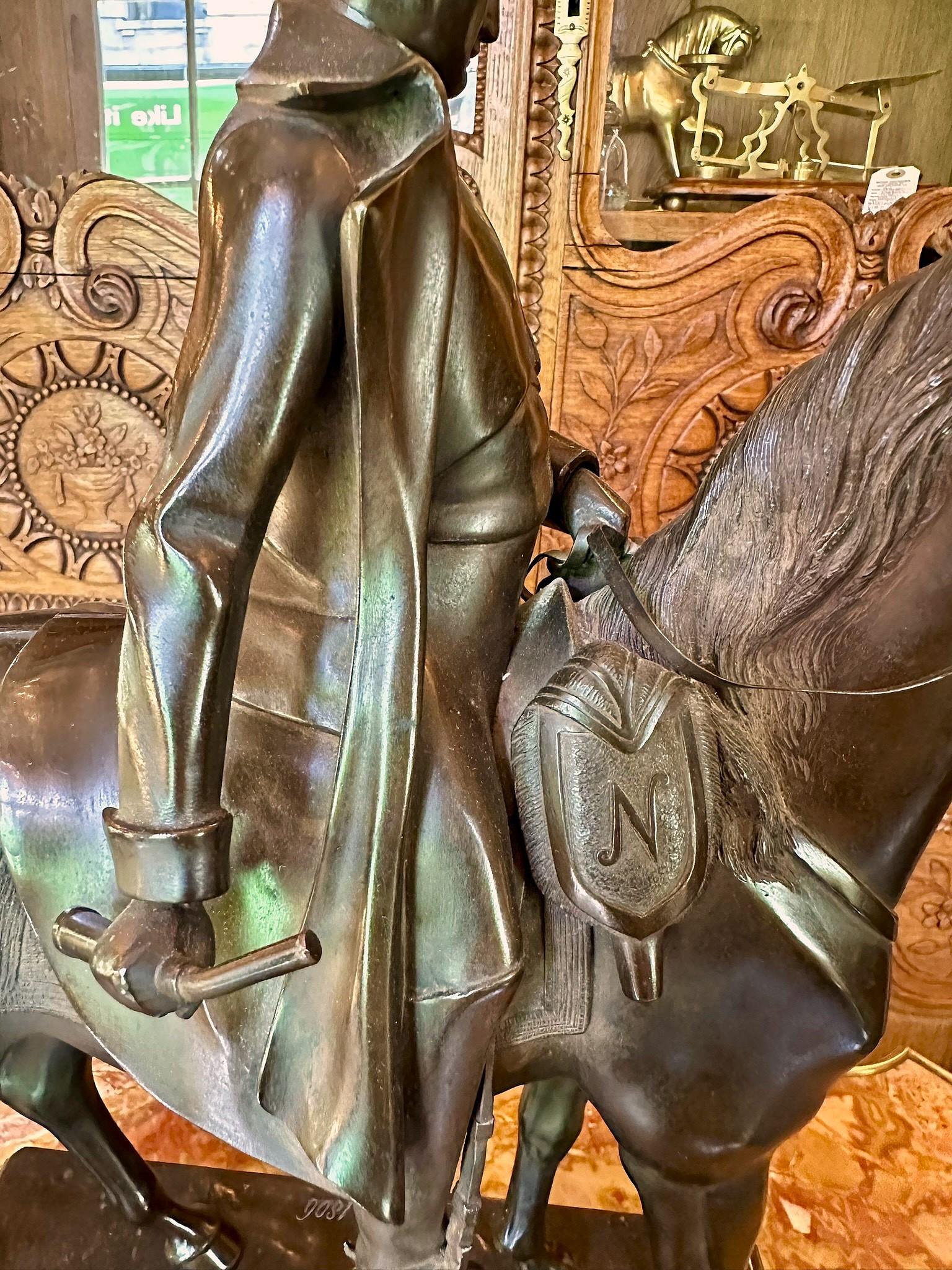 Sculpture autrichienne ancienne de Napoléon à cheval, d'après Alois Hernick. en vente 2