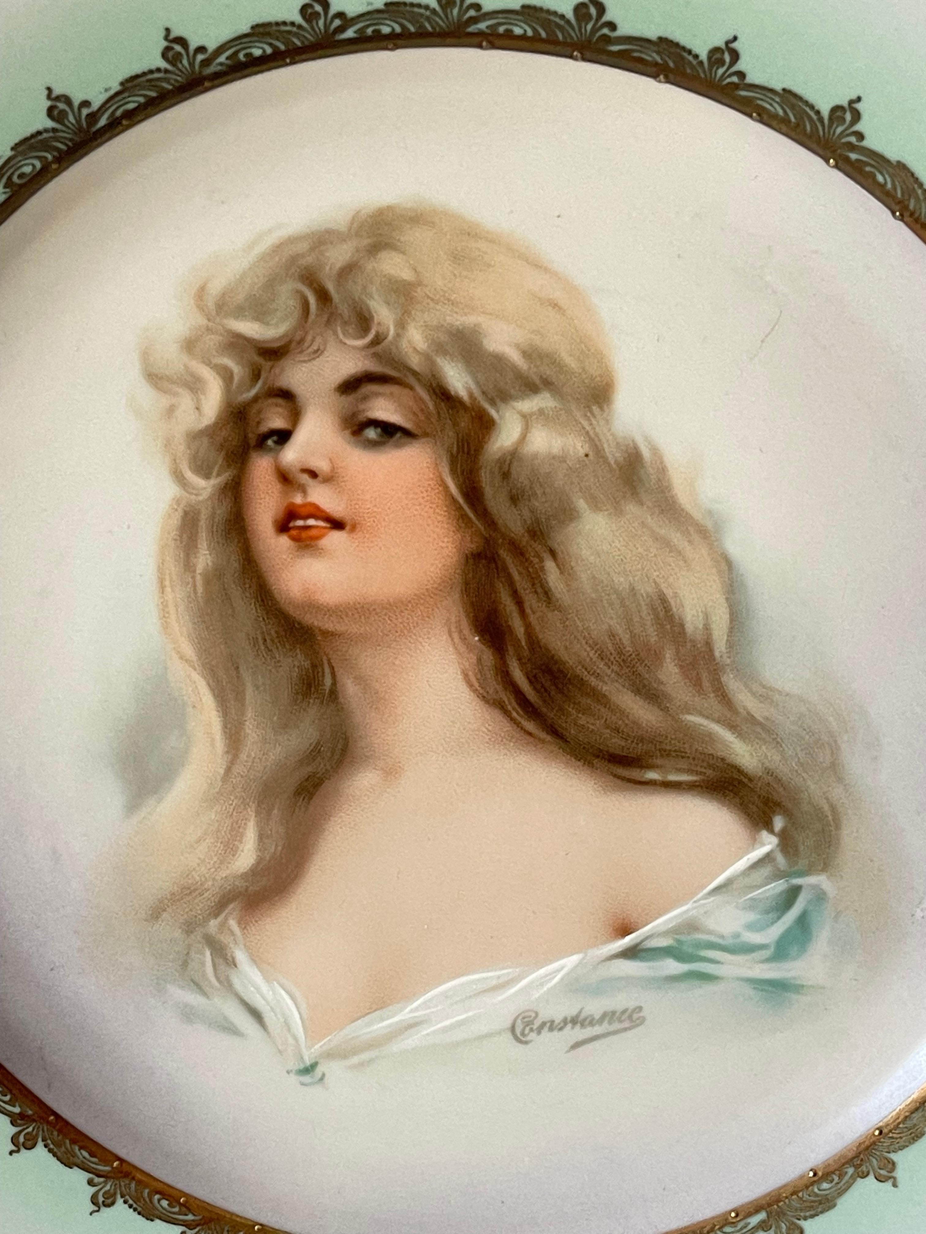Antiguo Plato de Porcelana Retrato de Gabinete Austriaco Constanza de Austria Pintado a mano en venta