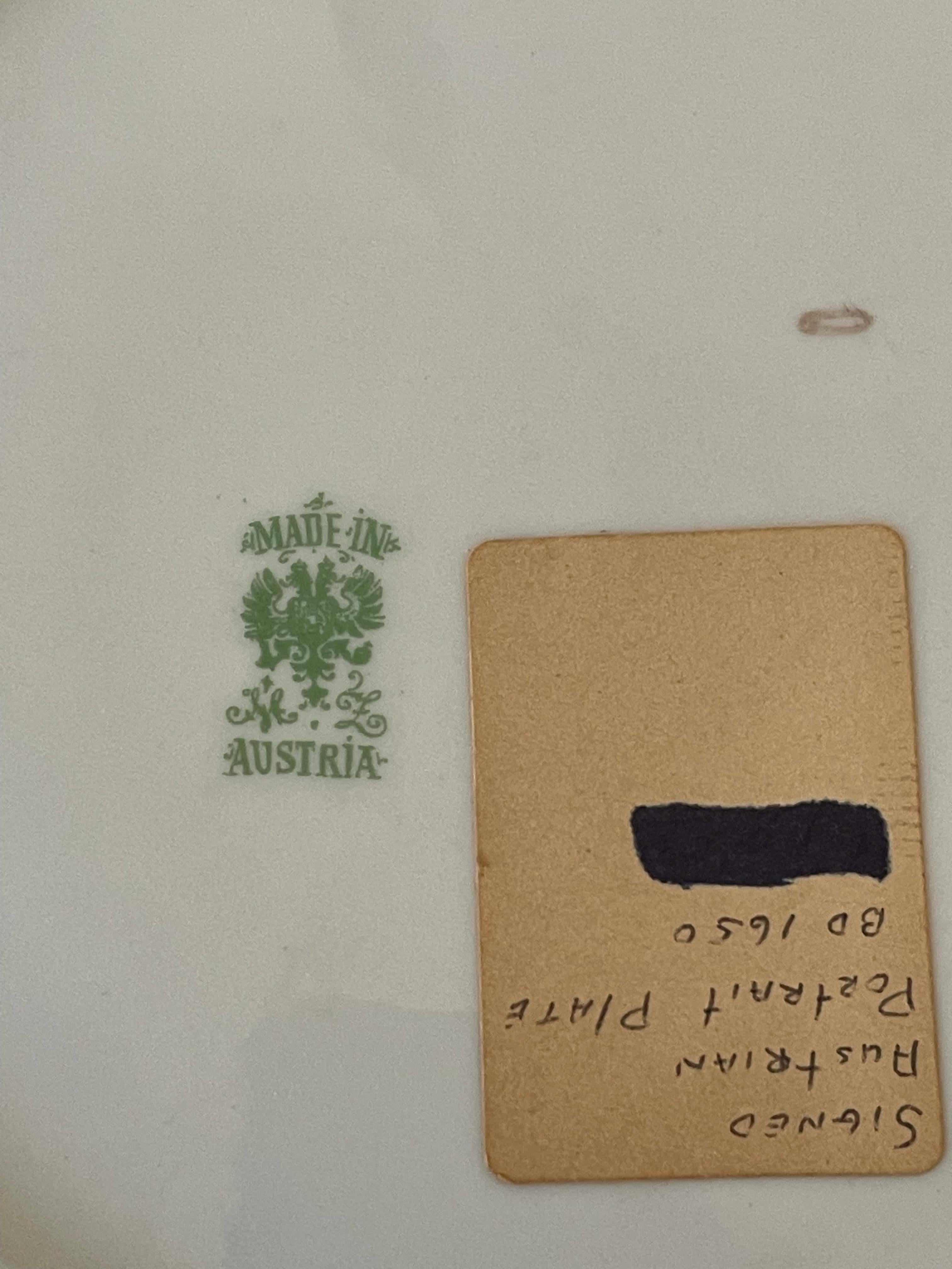 Antiguo Plato de Porcelana Retrato de Gabinete Austriaco Constanza de Austria en venta 1