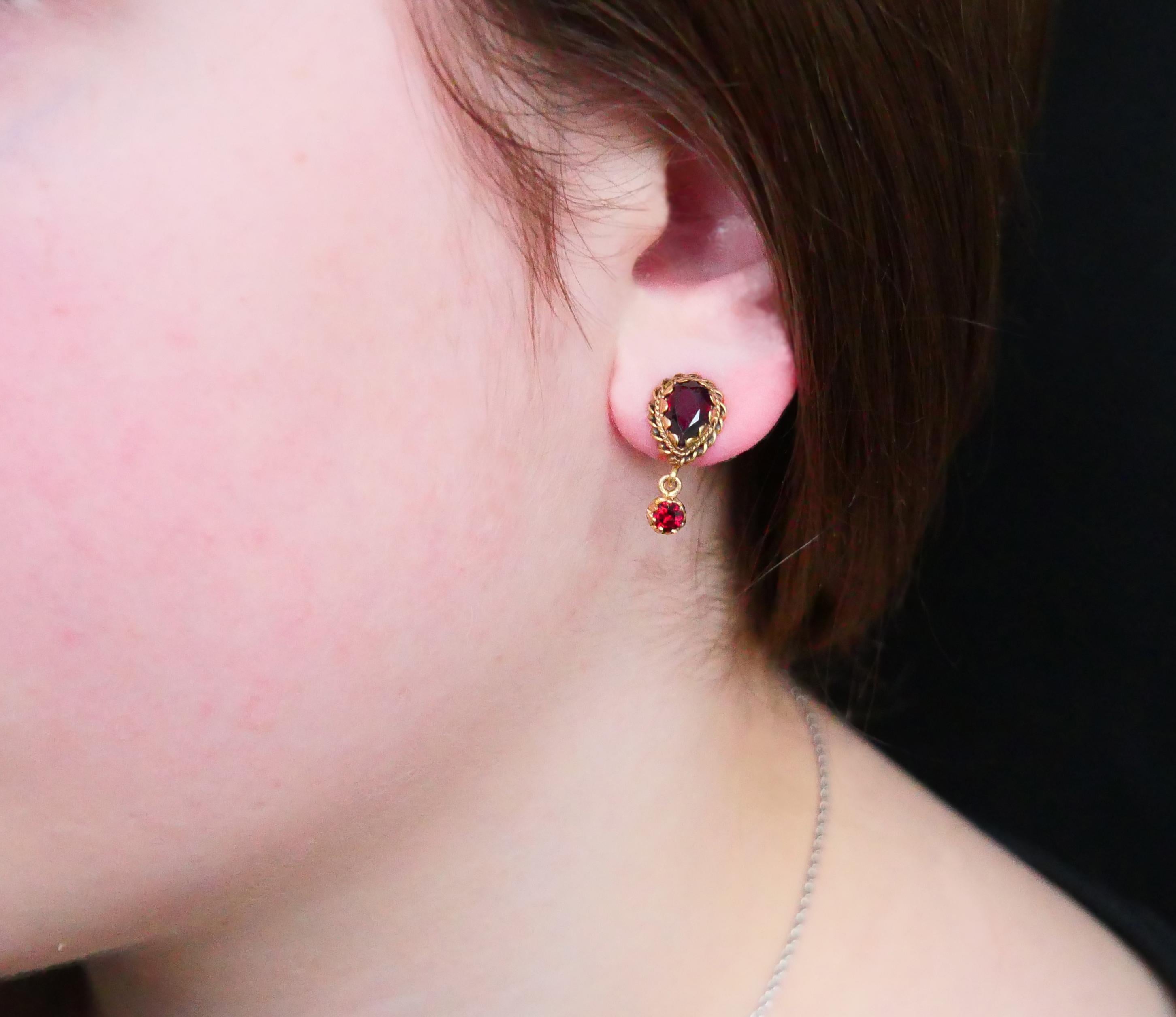 Antique Austrian Earrings natural Garnet solid 14K Gold / 3.25 gr For Sale 1