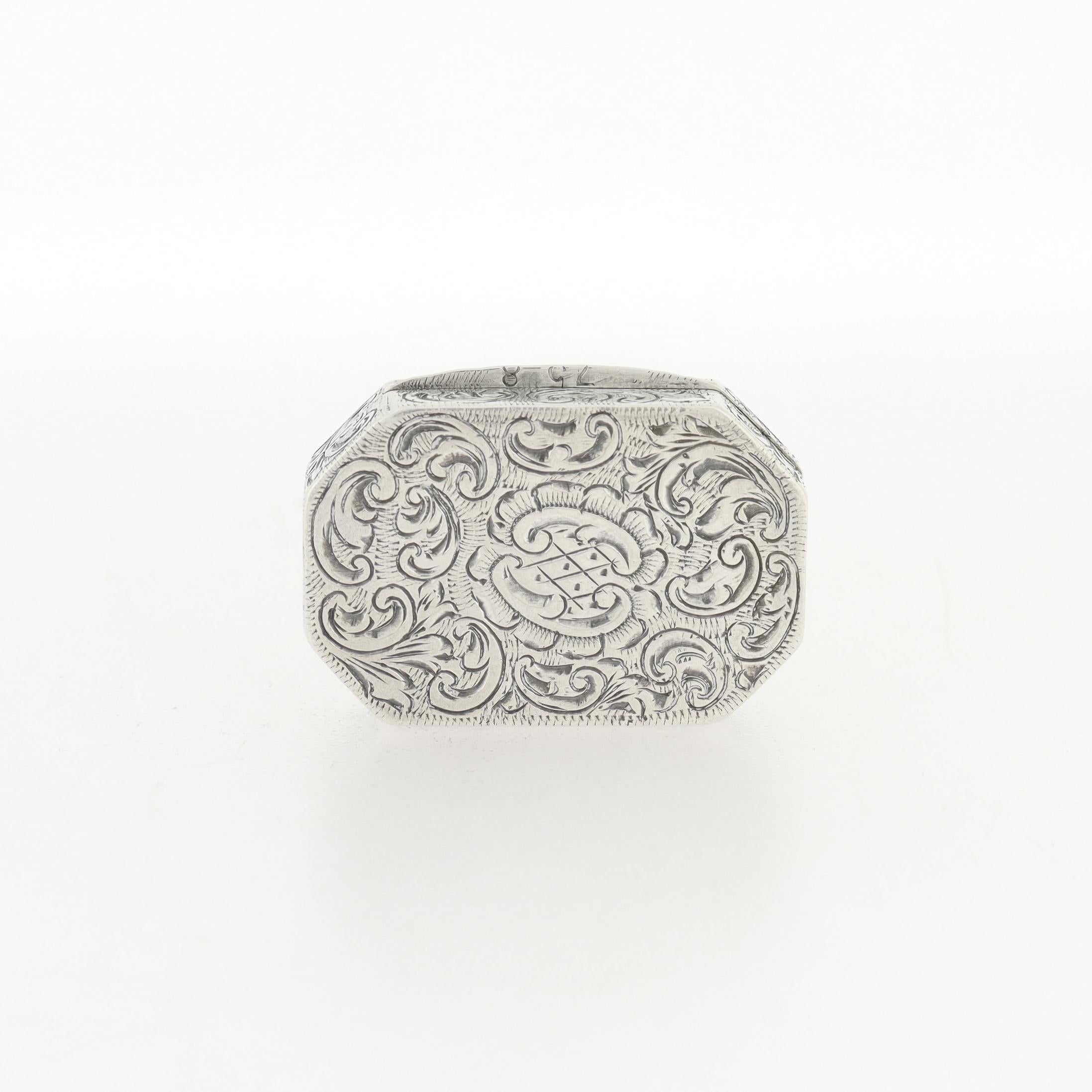 Antique Austrian Engraved 935 Silver Snuff Box by Leo Wagner ex-Buatta For Sale 8