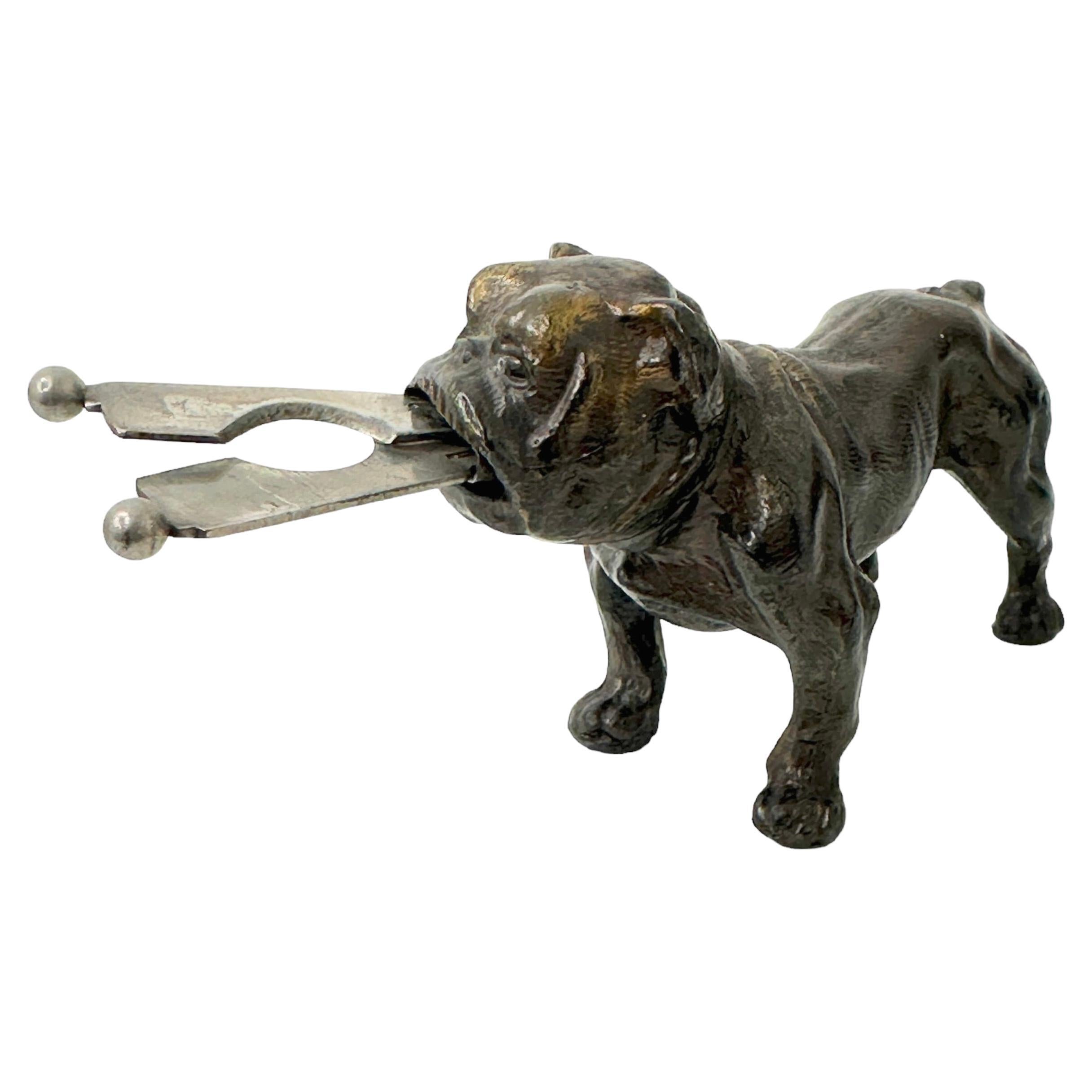 Ancien coupe-cigare autrichien à figurine en forme de bouledogue ou de carlin, années 1920