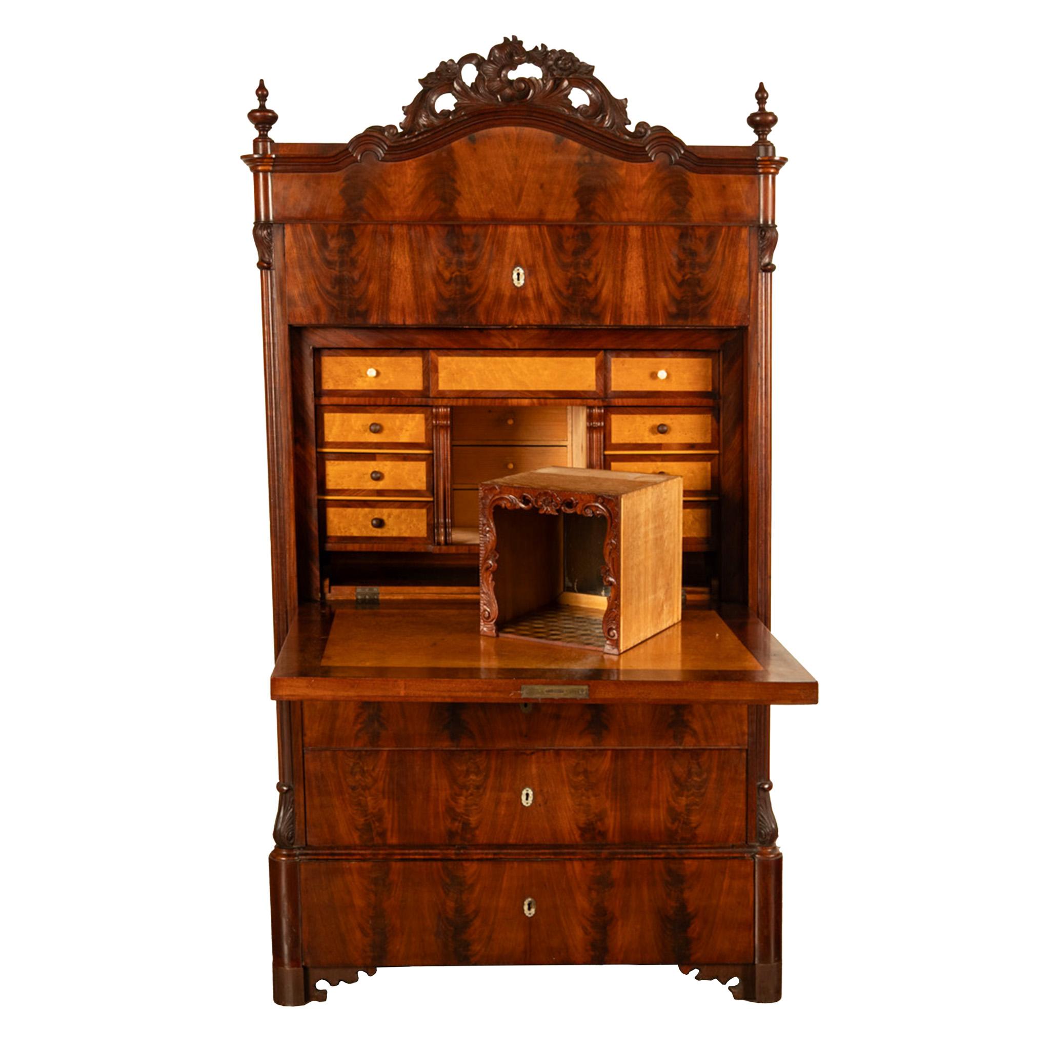 Antiker österreichischer Mahagoni Ahorn Intarsien Biedermeier Sekretär Schrank 1850 im Angebot 5