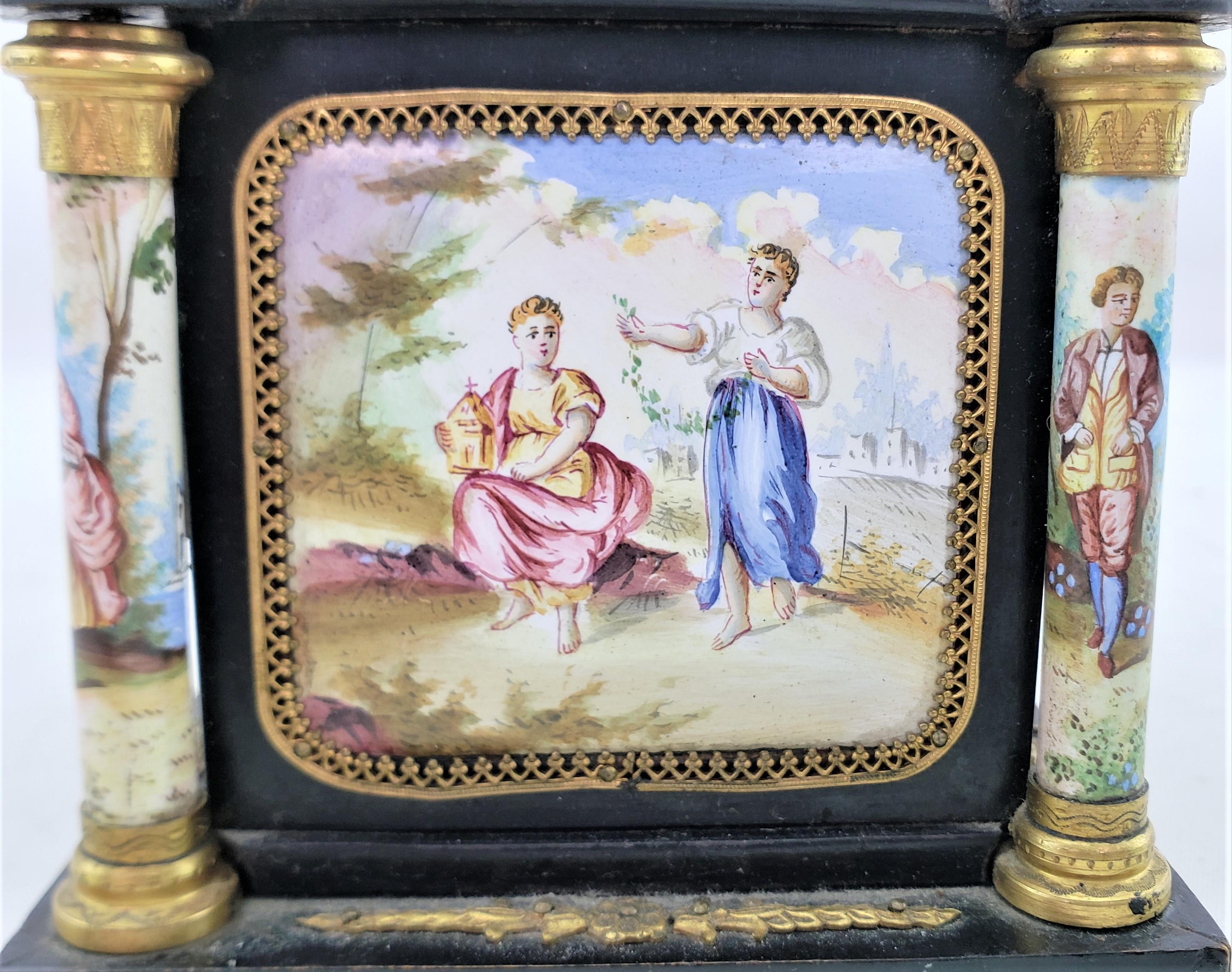 Ancienne armoire de table ou boîte à bibelots autrichienne miniature avec panneaux émaillés 9
