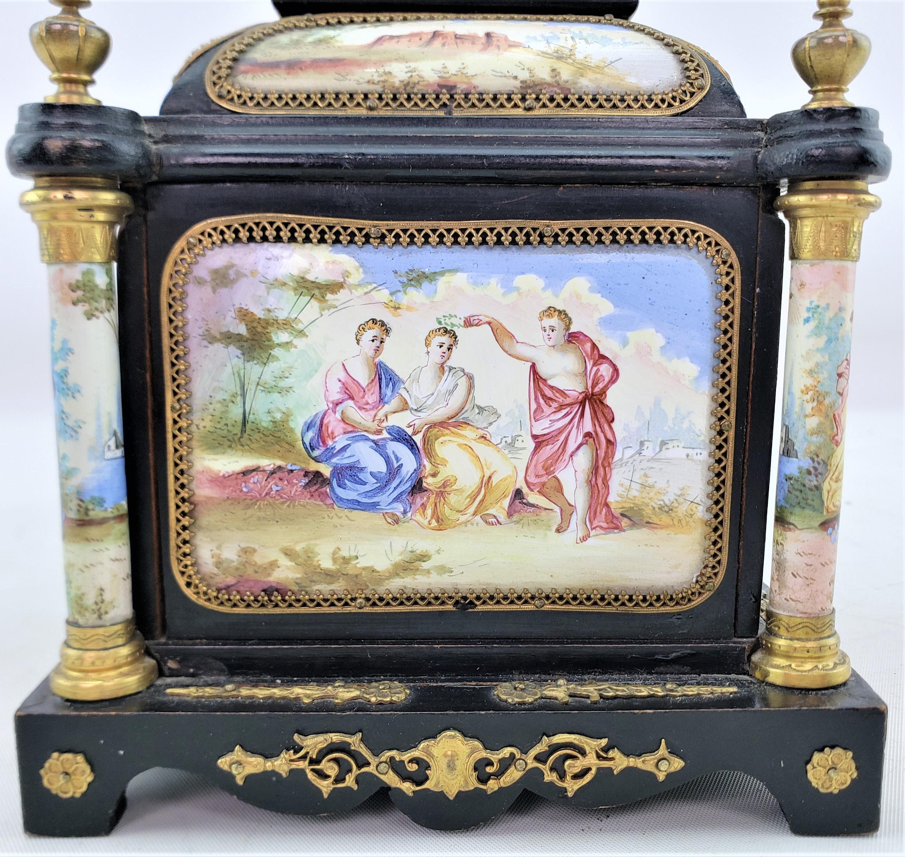 Ancienne armoire de table ou boîte à bibelots autrichienne miniature avec panneaux émaillés  en vente 10