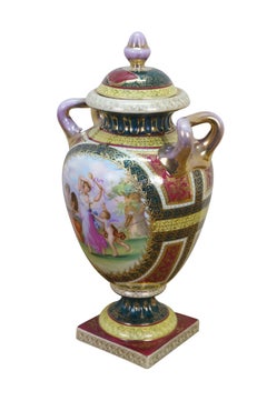 Vase de Mantel Trophée Urne ancienne autrichienne Royal Vienna Beehive Classical Mantel Vase 14"