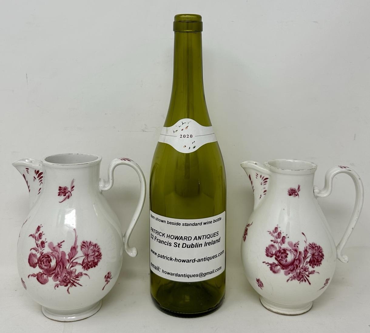 XIXe siècle Anciennes pichets à lait en porcelaine royale autrichienne de Vienne de couleur crème Puce Bourgogne  en vente