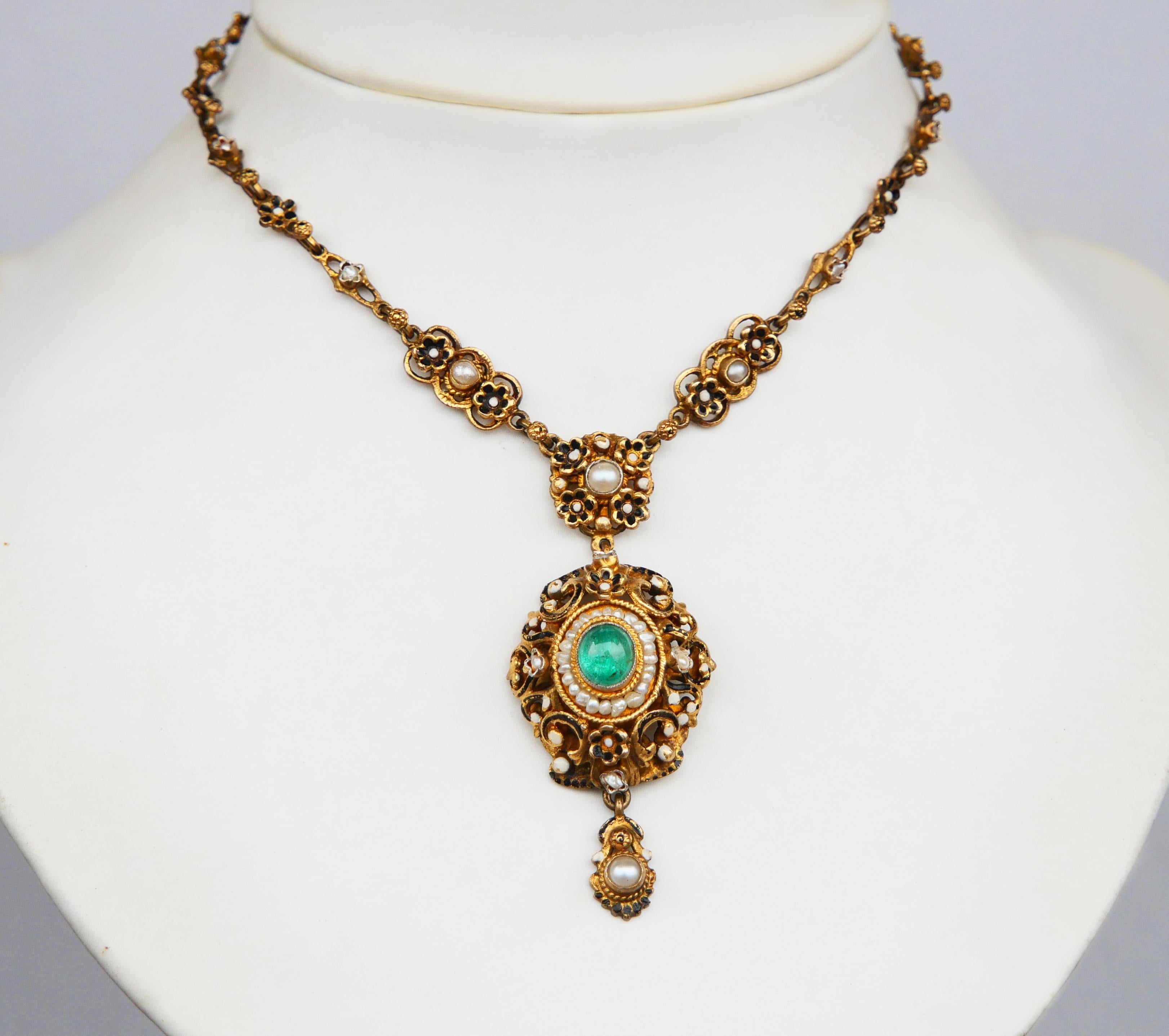 Taille ronde Ensemble autrichien ancien naturel 12 ctw. Emerald Seed Pearls Gilt Silver / 55.7gr en vente
