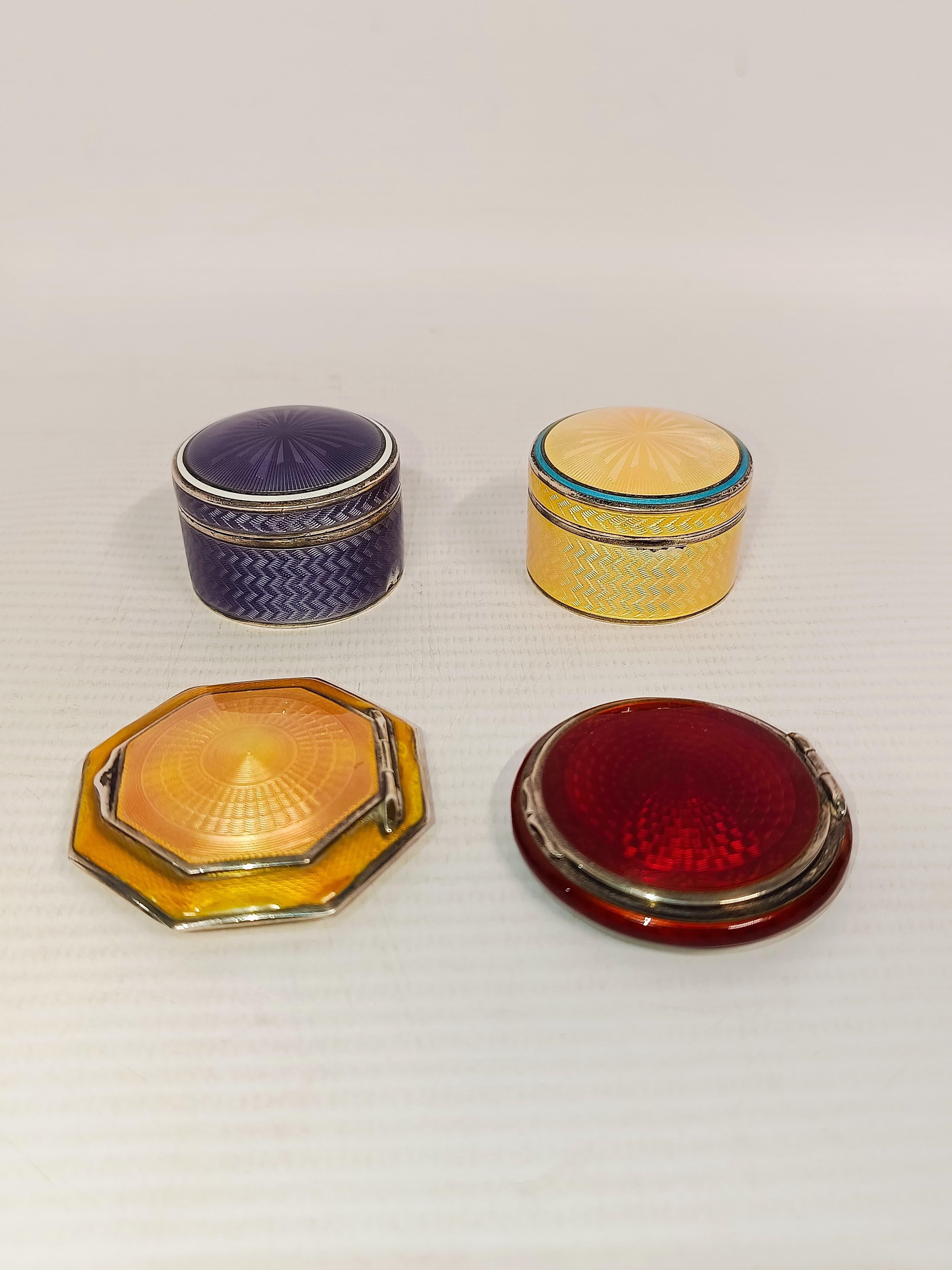 Art déco Anciens piluliers autrichiens en argent et émail 1920 en vente