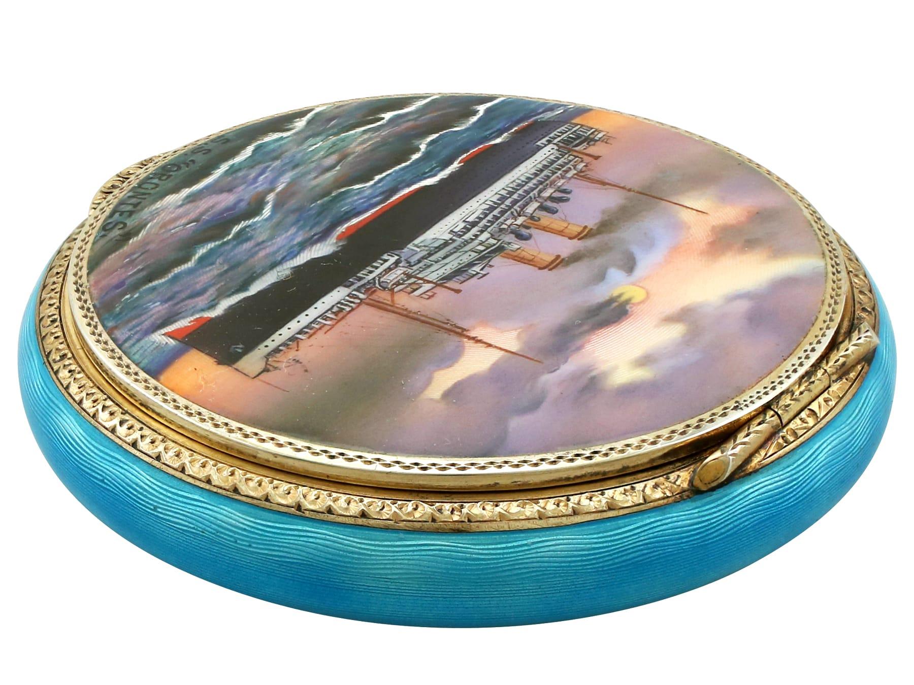 Mid-20th Century Antique Austrian Sterling Silver and Enamel Compact, circa 1940 For Sale