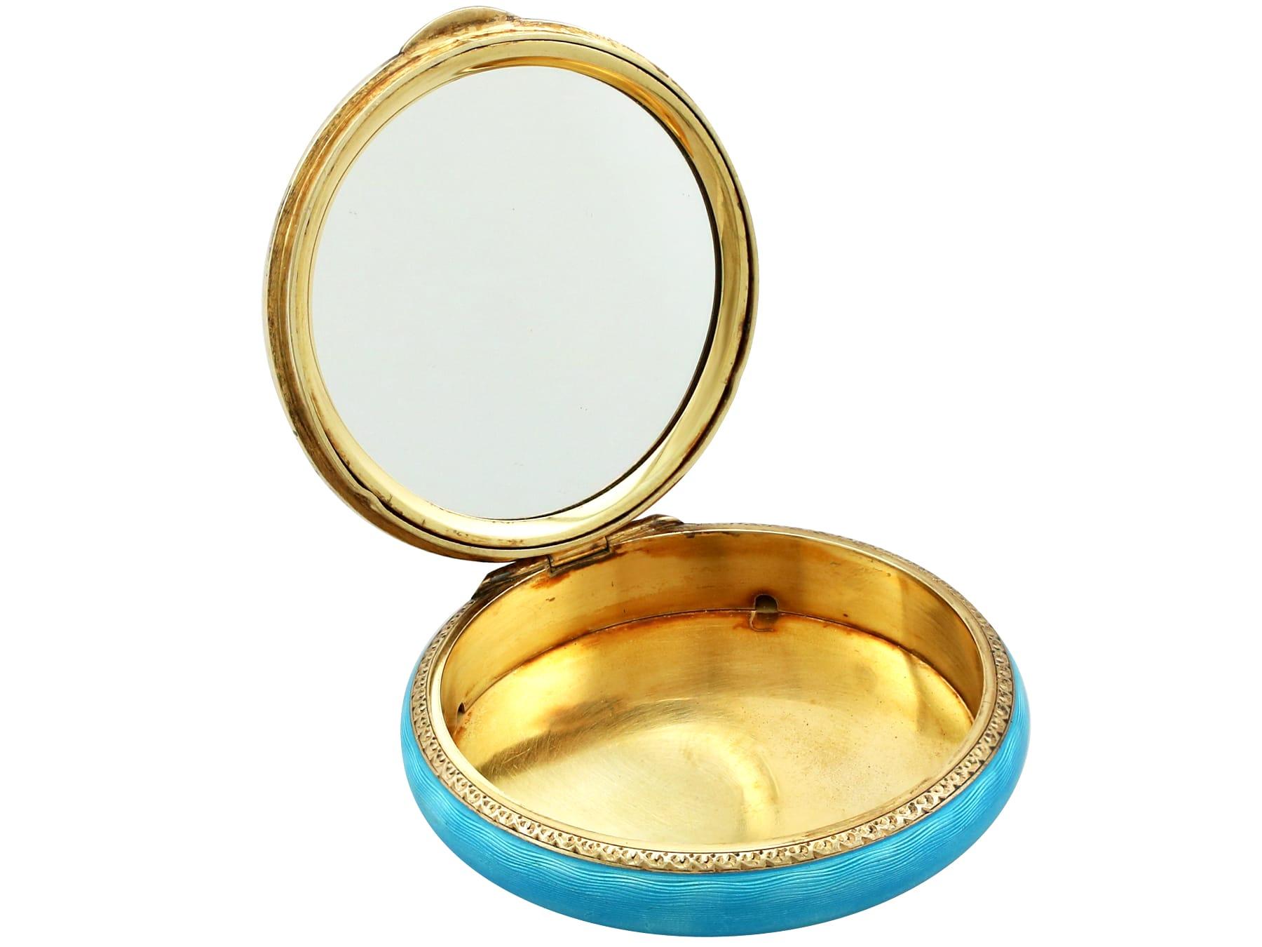 Antique Austrian Sterling Silver and Enamel Compact, circa 1940 For Sale 2