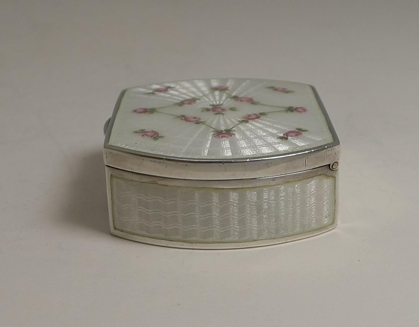 Antique Austrian Sterling Silver and Guilloche Enamel Pill Box, circa 1900 In Good Condition For Sale In Bath, GB