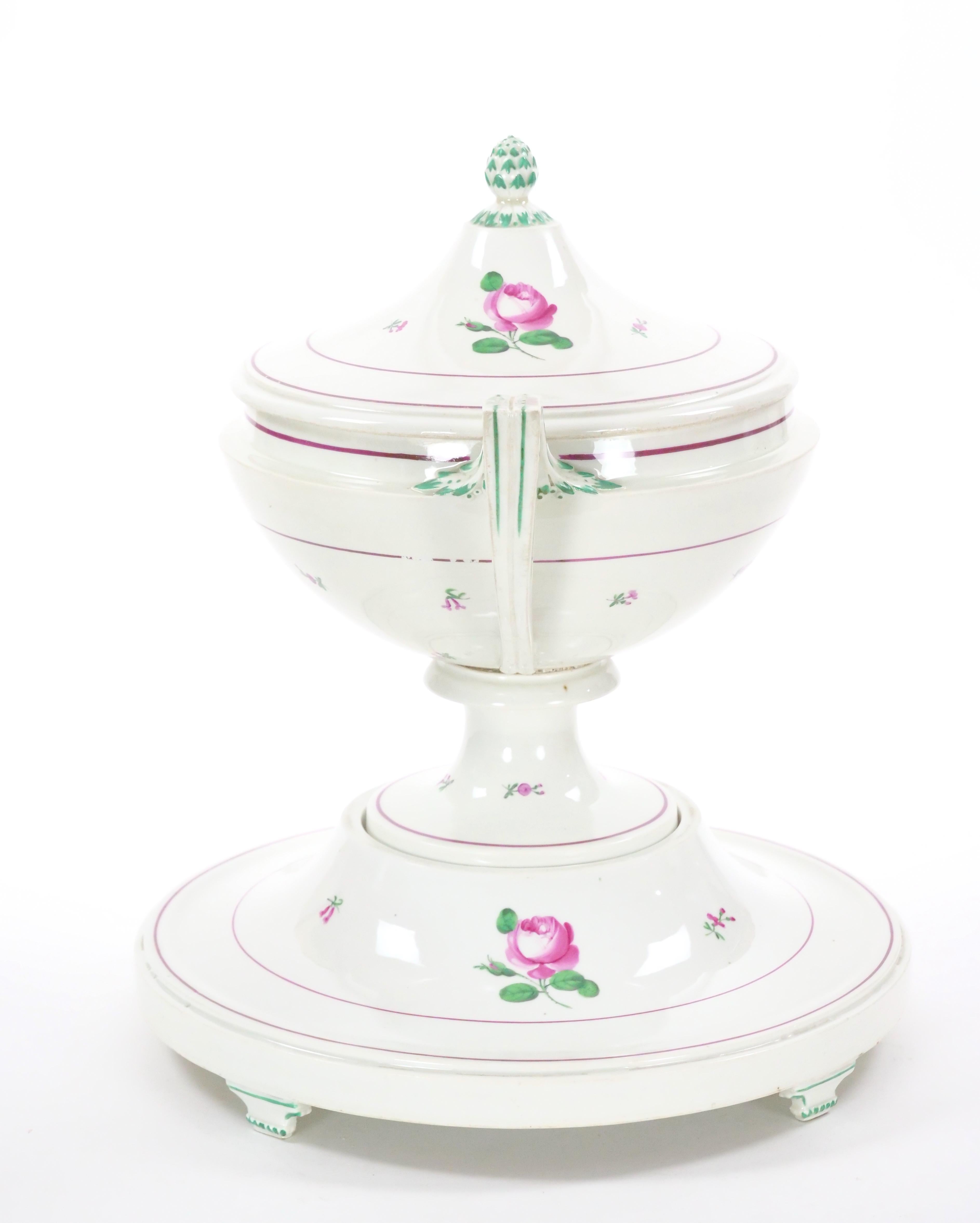 Antigua Sopera Decorativa Austriaca de Tres Piezas para Centro de Mesa Austríaco en venta