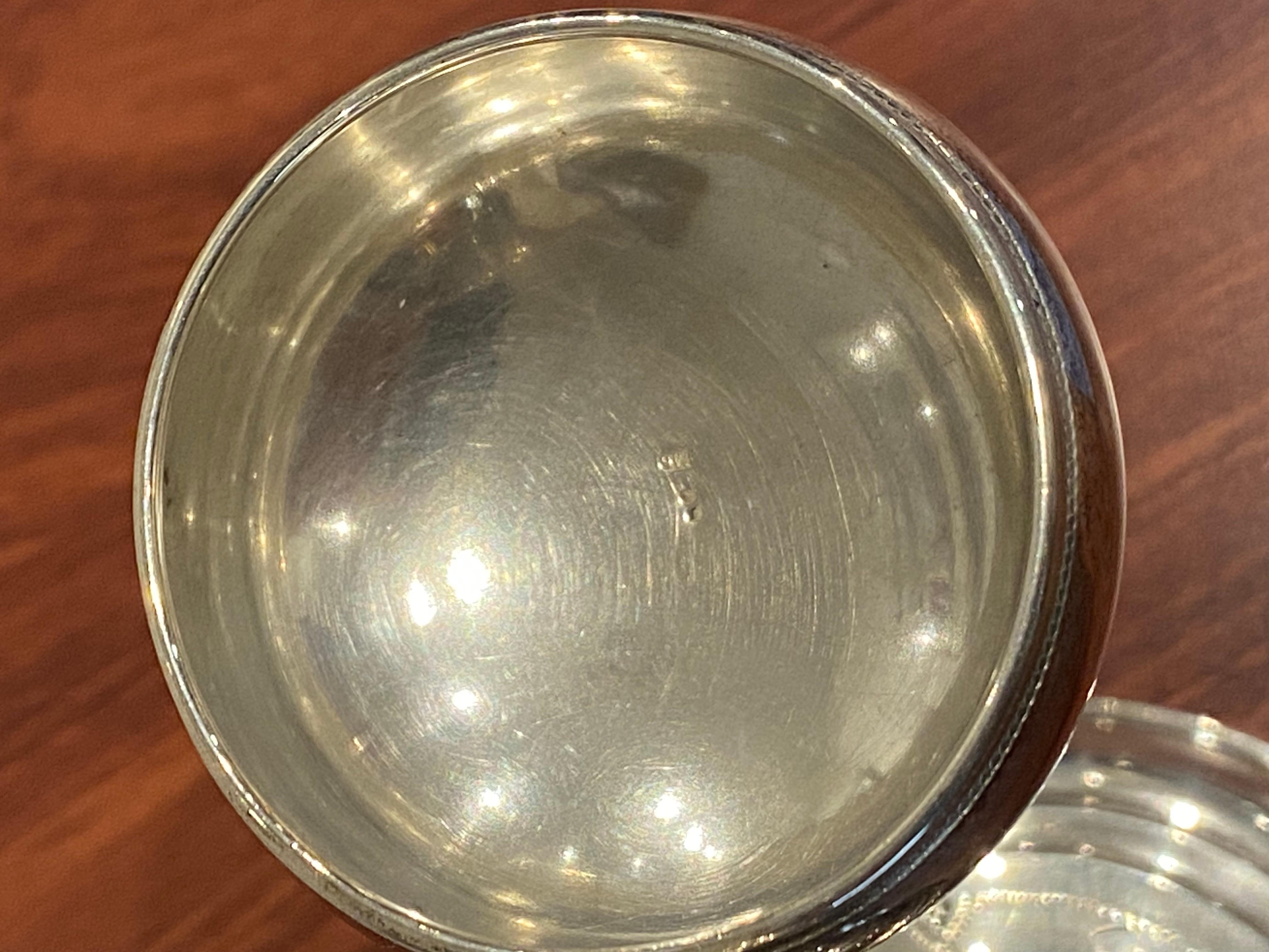 Antica saliera austriaca (Vienna) 830 in argento con supporto per stuzzicadenti In condizioni ottime in vendita a MELBOURNE, AU