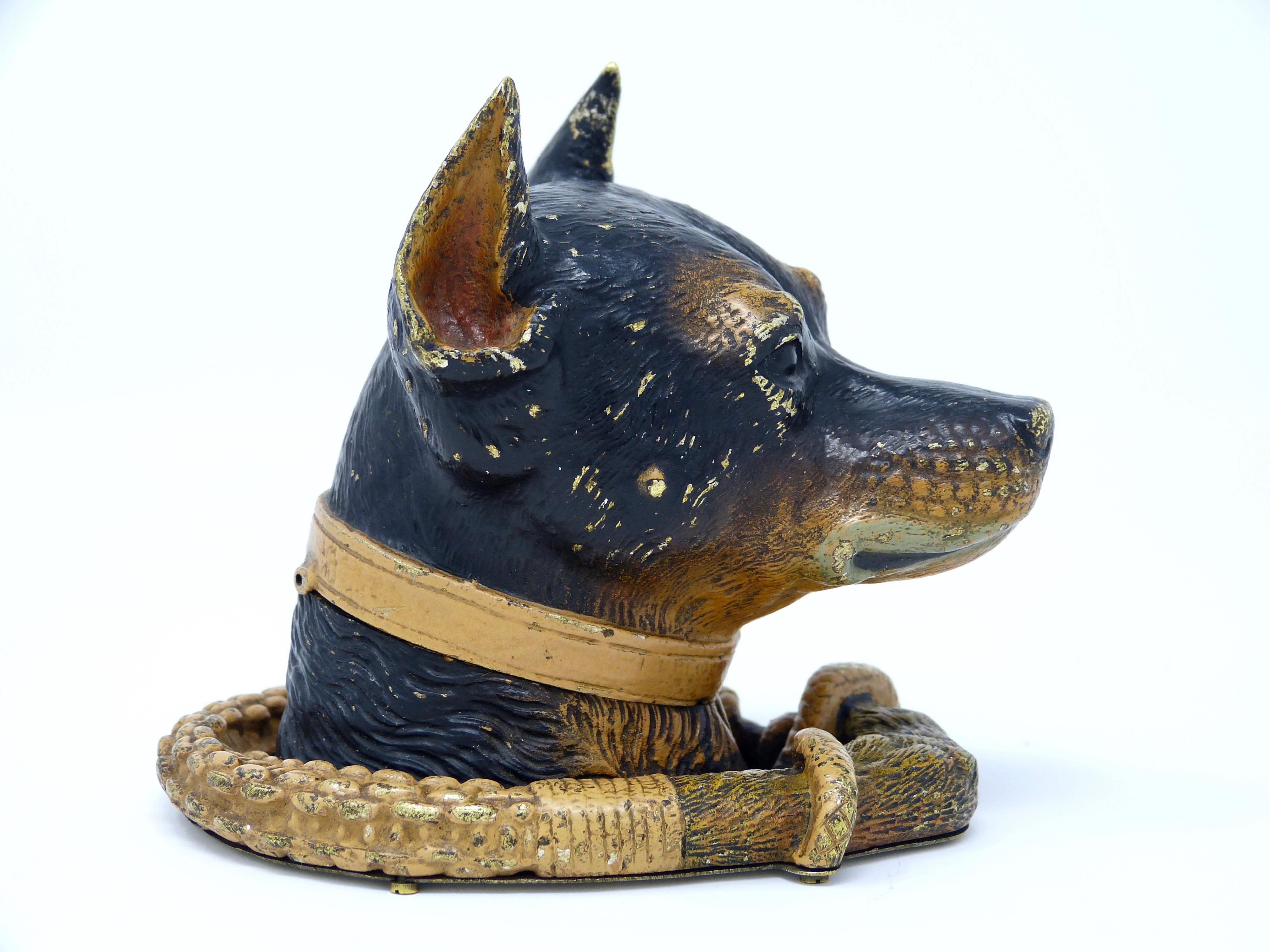 Antique Austrian Vienna Bronze Dog Inkwell, circa 1900 In Good Condition For Sale In Torreon, Coahuila