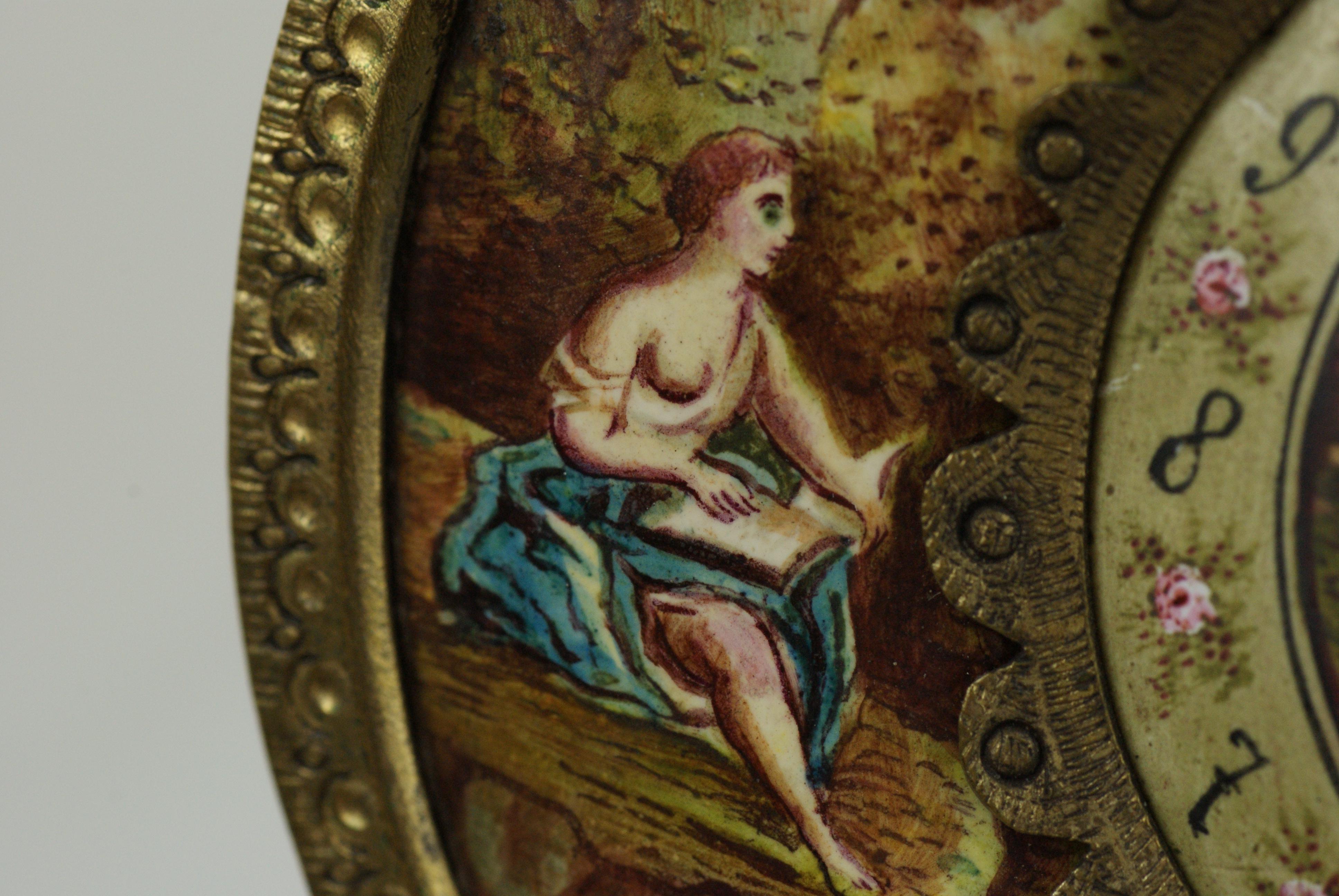 Antike österreichische Wiener handbemalte Emaille-, vergoldete Metall-Lyra-Uhr 4