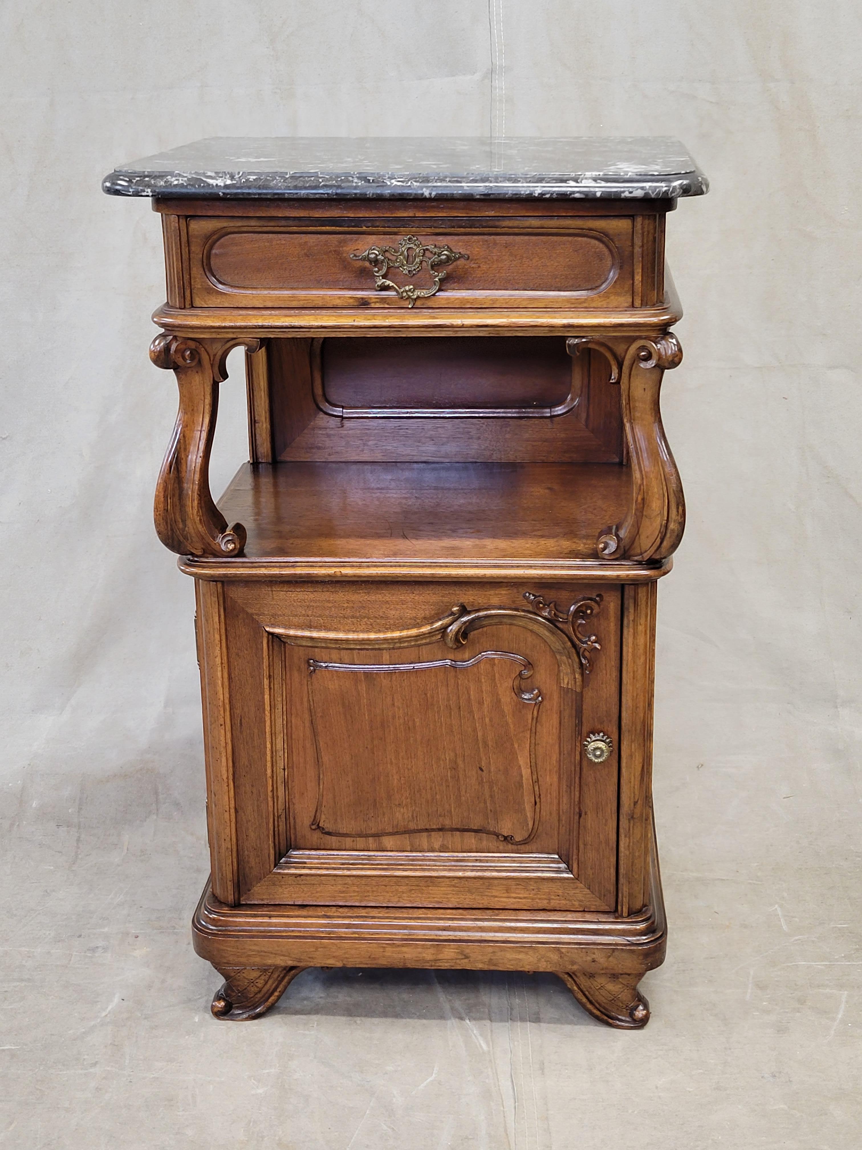 Antique Austrian Art Nouveau Walnut and Black Marble Top Nightstands - a Pair In Good Condition For Sale In Centennial, CO