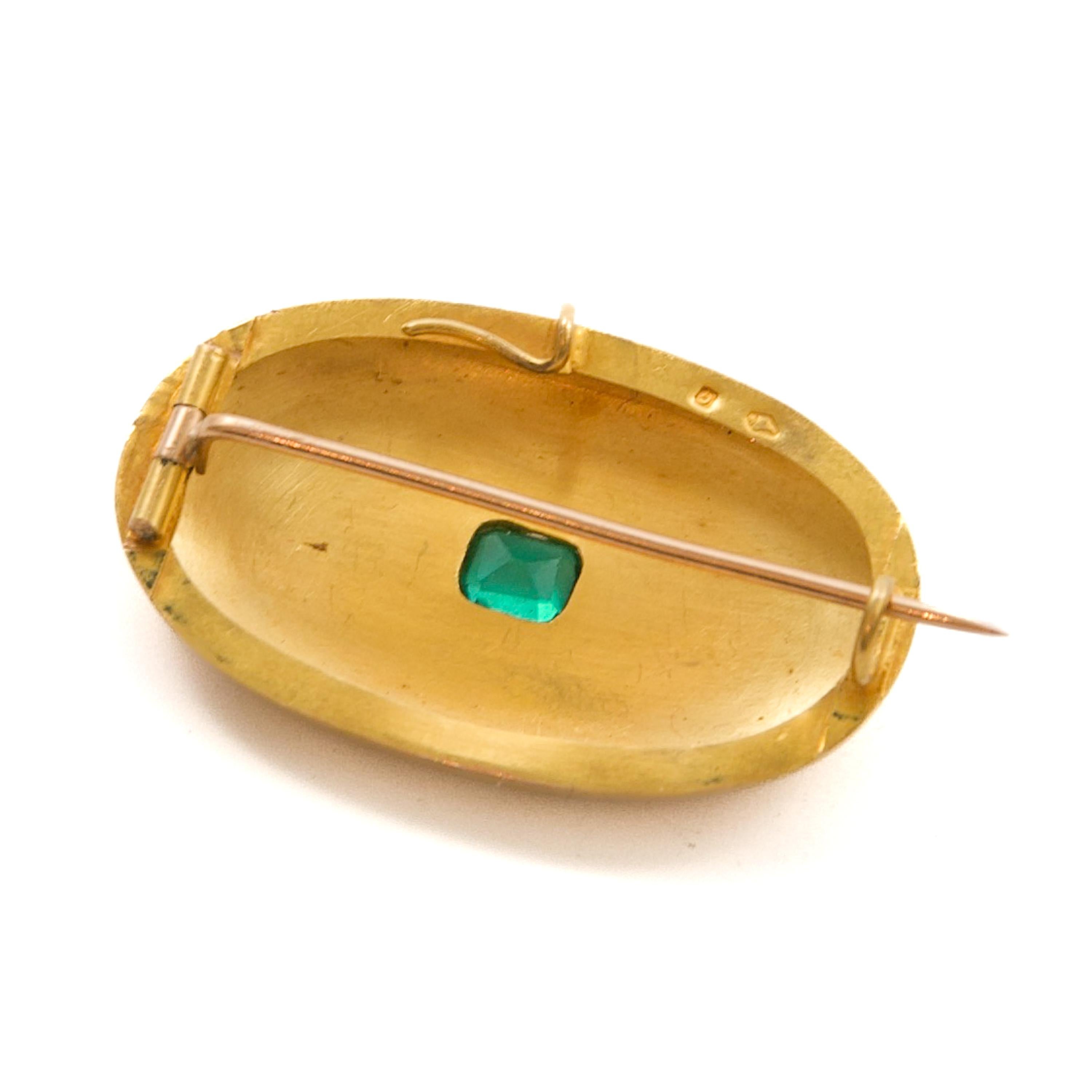 Broche ancienne en or austro-hongrois avec perles de rocaille en pâte, Ca. 1866-1872 Bon état - En vente à Rotterdam, NL