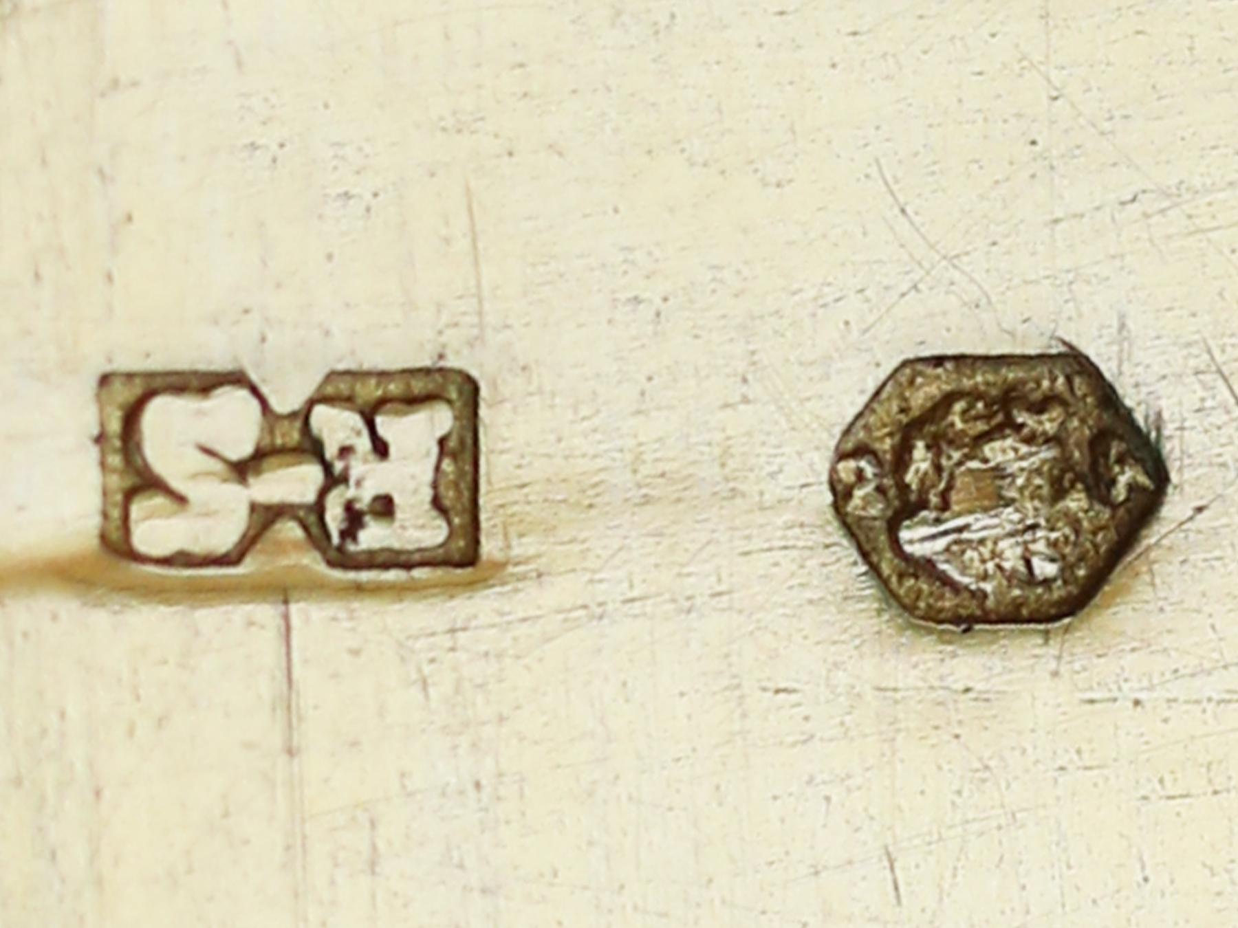Antike österreichisch-ungarische Silber- und Emaille-Schachtel, um 1900 im Angebot 1