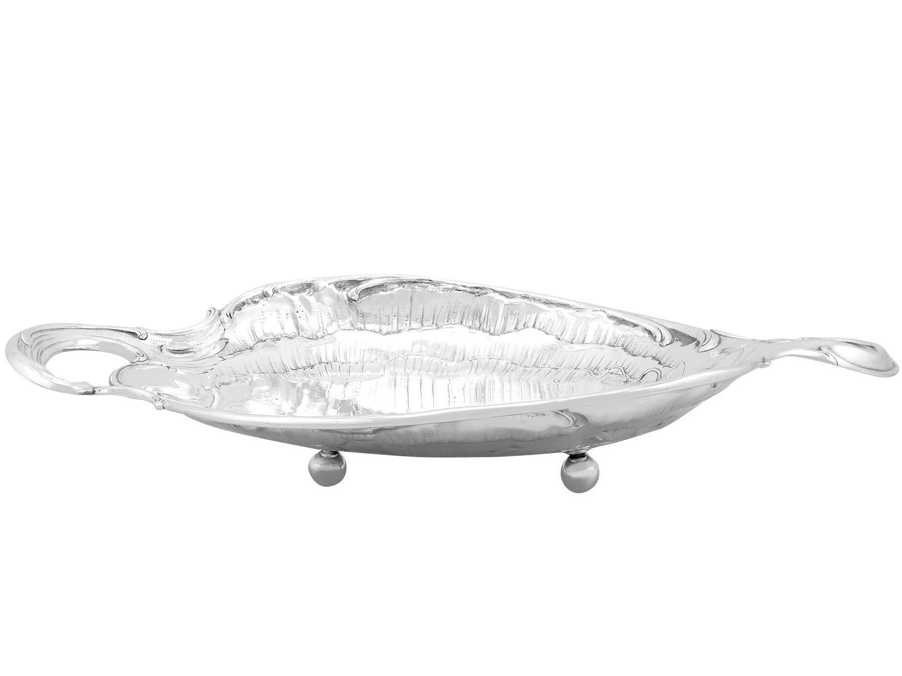 Early 20th Century Antique Austro-Hungarian Silver Fruit Dishes Circa 1910 For Sale