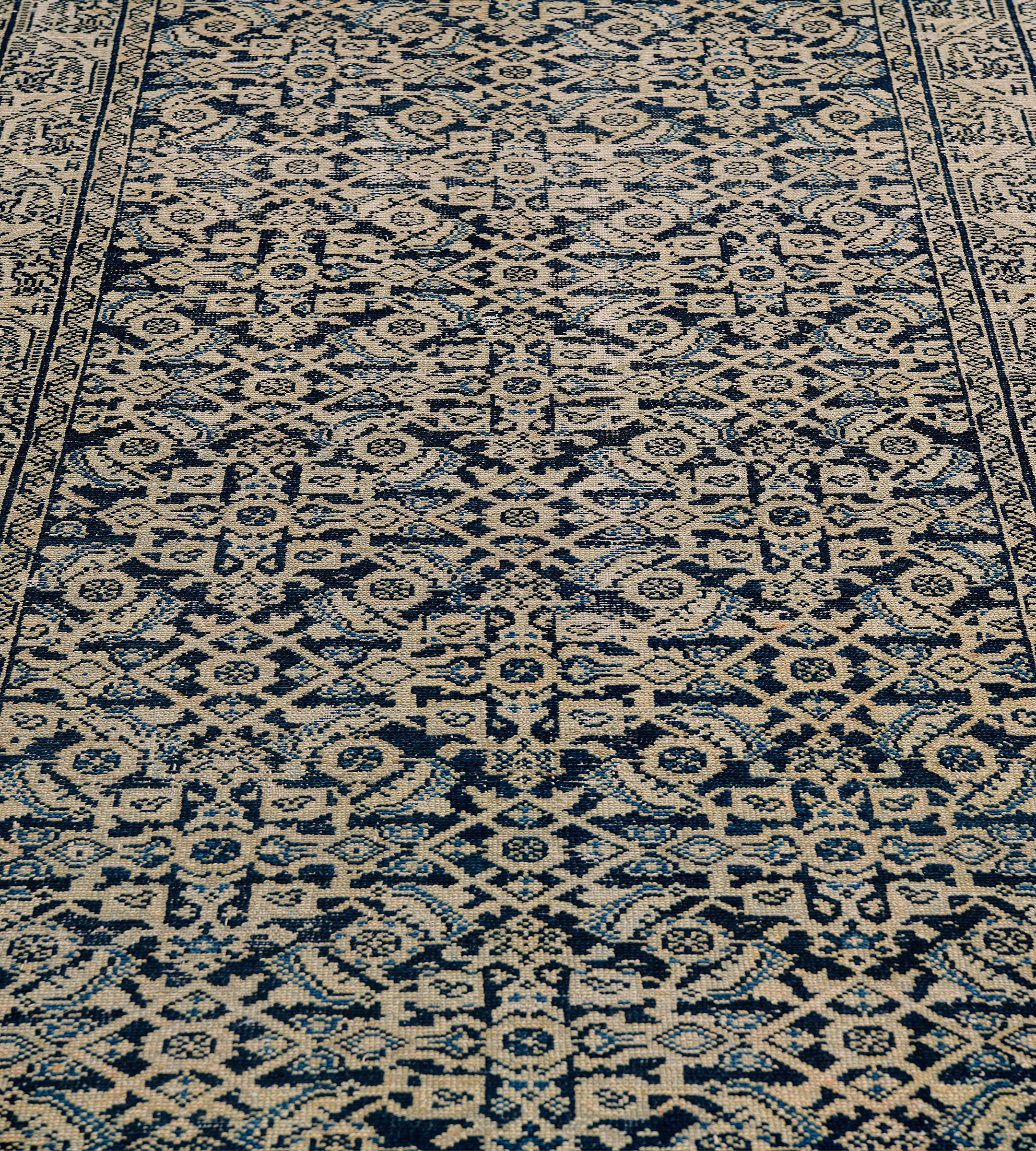 Antiker authentischer blauer Läufer aus persischer Wolle mit Herati-Muster für lange Malayers (19. Jahrhundert) im Angebot
