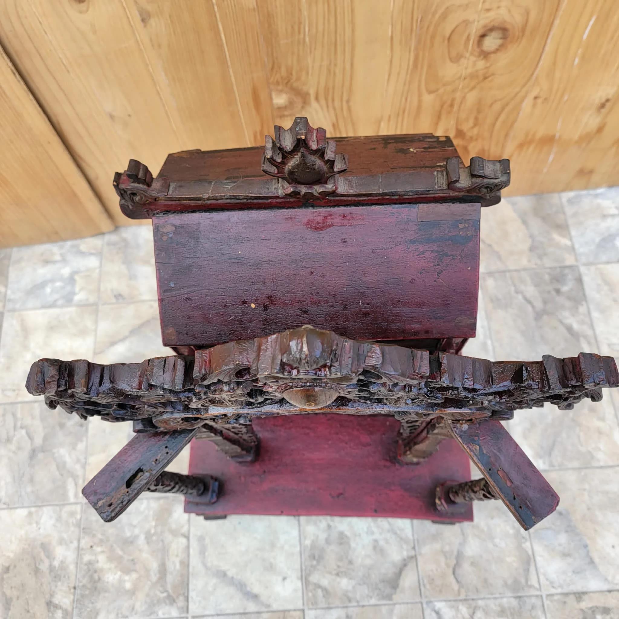 Rustico Antico autentico cinese intagliato ornato in legno altare santuario in vendita