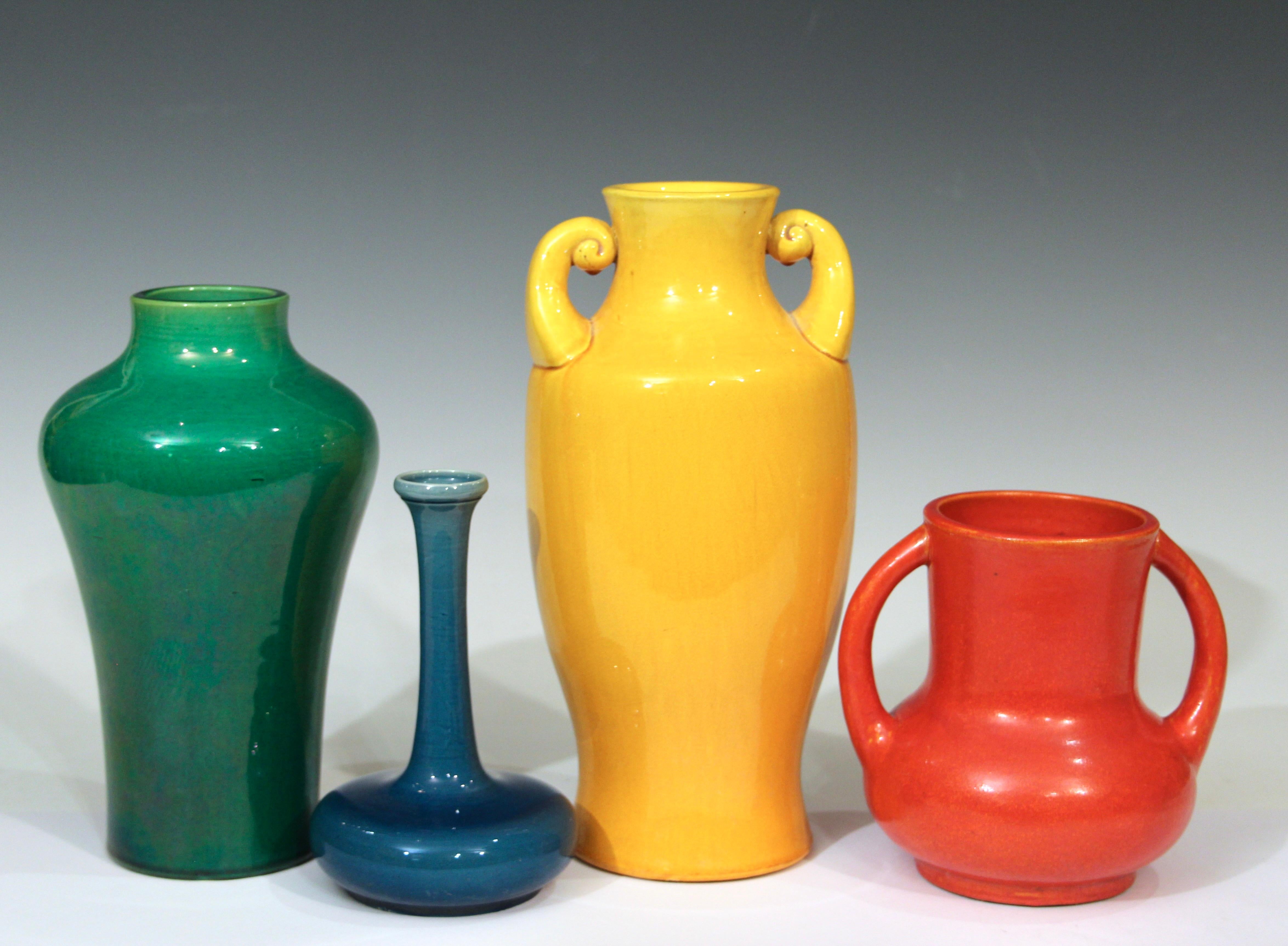 Antique Awaji Pottery Arts & Crafts Green Organic Nouveau Monochrome Vase 2