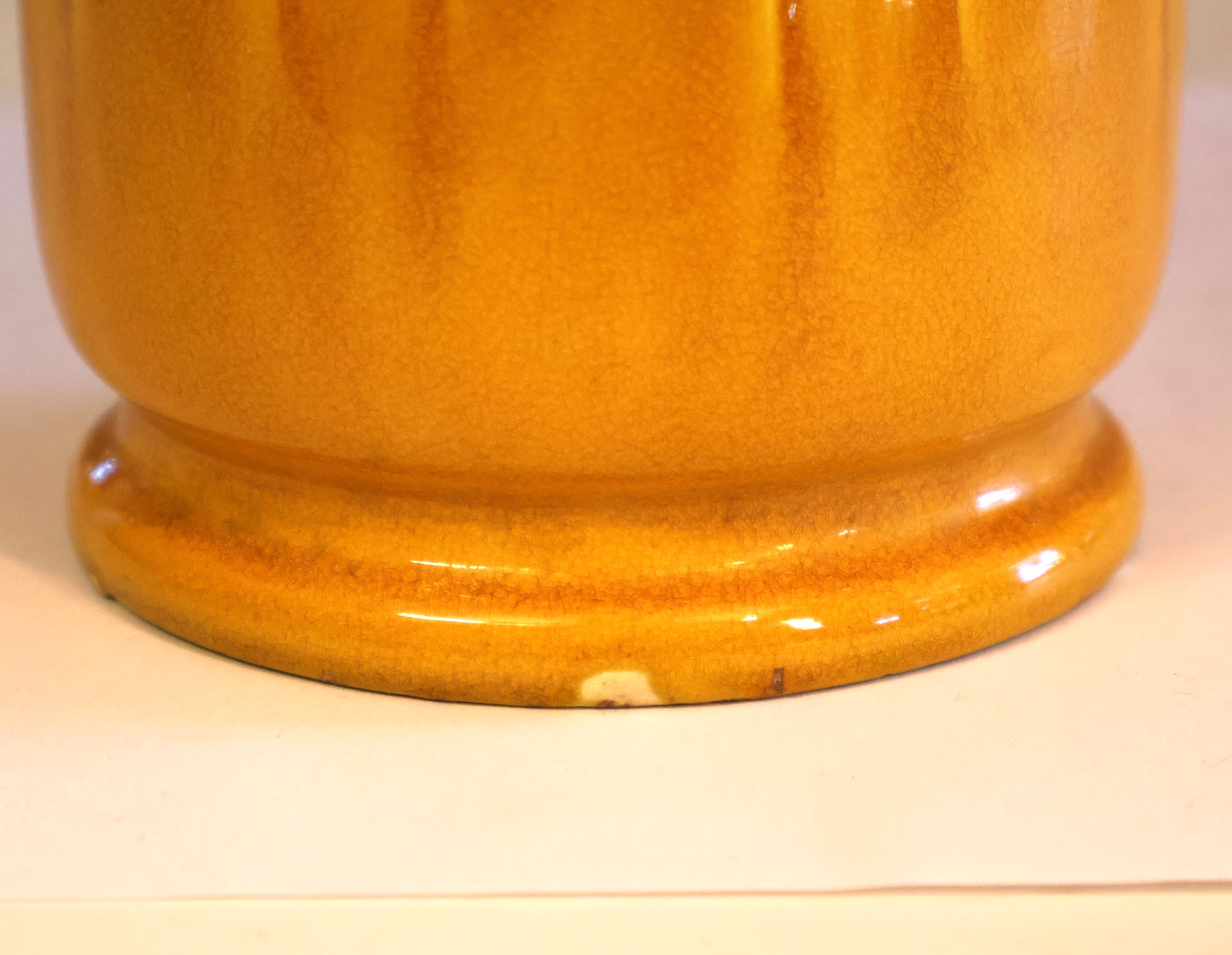 Antico vaso di Awaji Pottery Arts & Crafts con lame di foglie gialle, 12