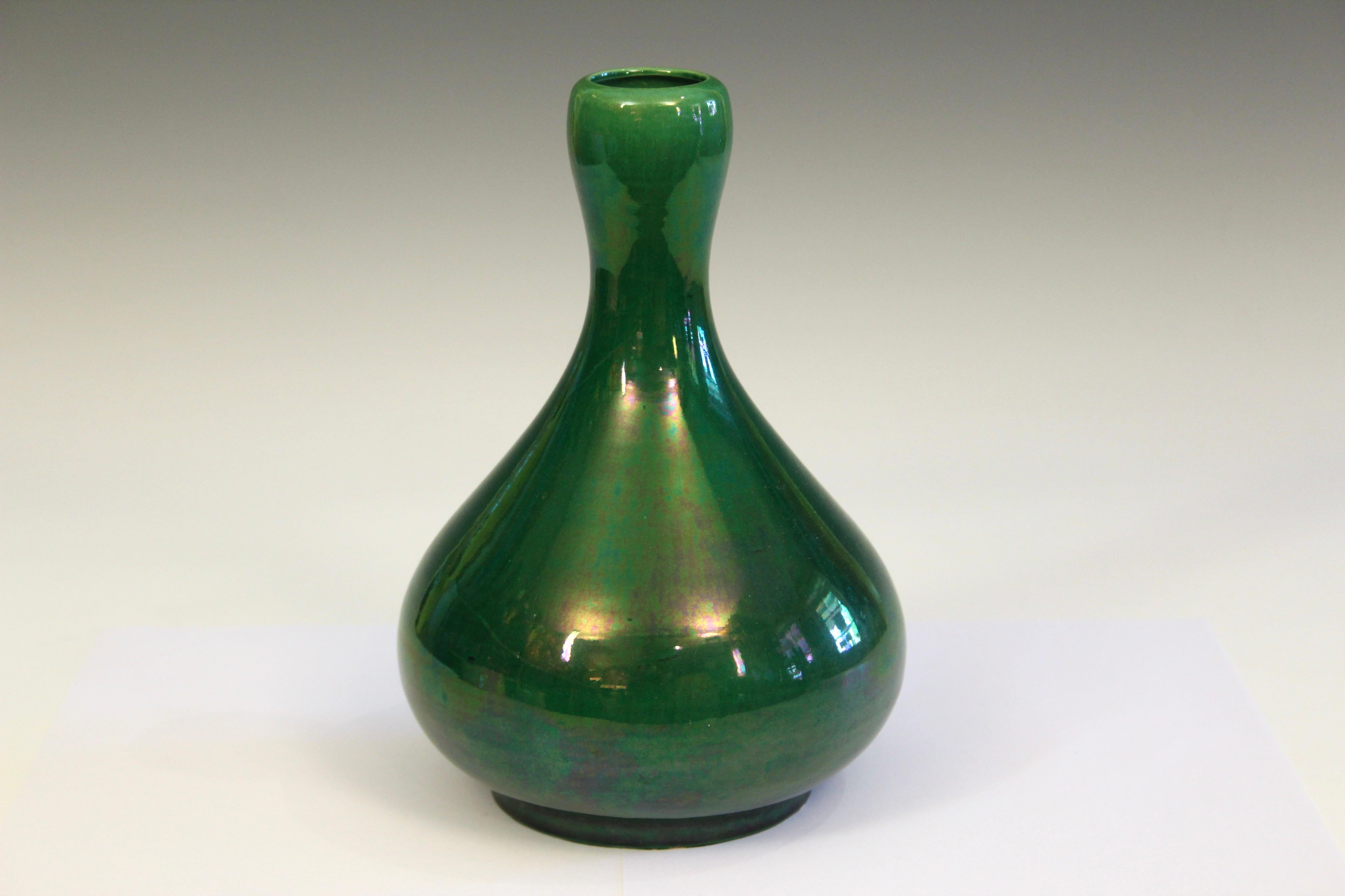 Antique Awaji pottery vase in organic gourd form with great emerald green monochrome glaze, circa 1920. Measures: 9