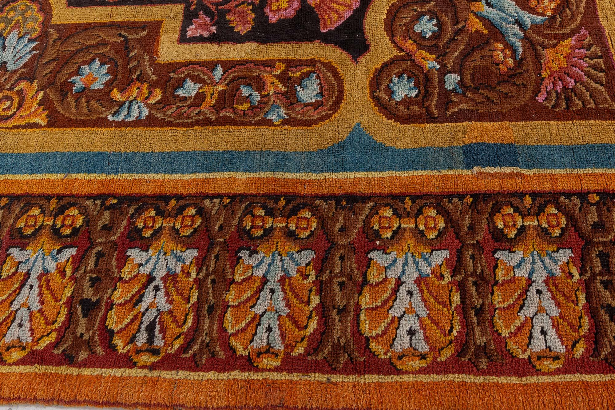 Antiker Axminster Botanic Handgefertigter Wollteppich aus Wolle im Zustand „Gut“ im Angebot in New York, NY