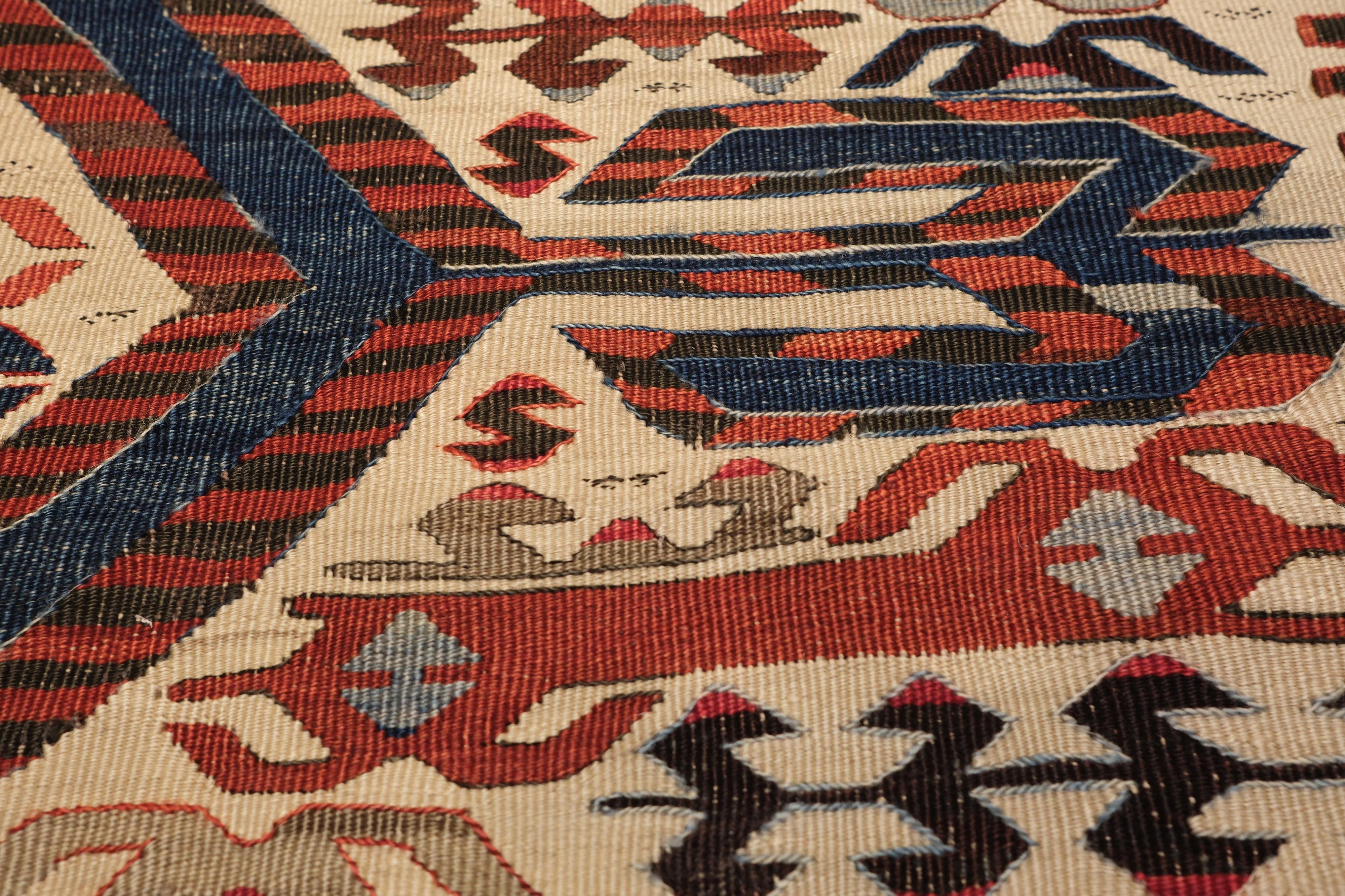 Antiker Aydin Cine Kilim Teppich Wolle Old Vintage Western Anatolian Turkish Carpet (Türkisch) im Angebot