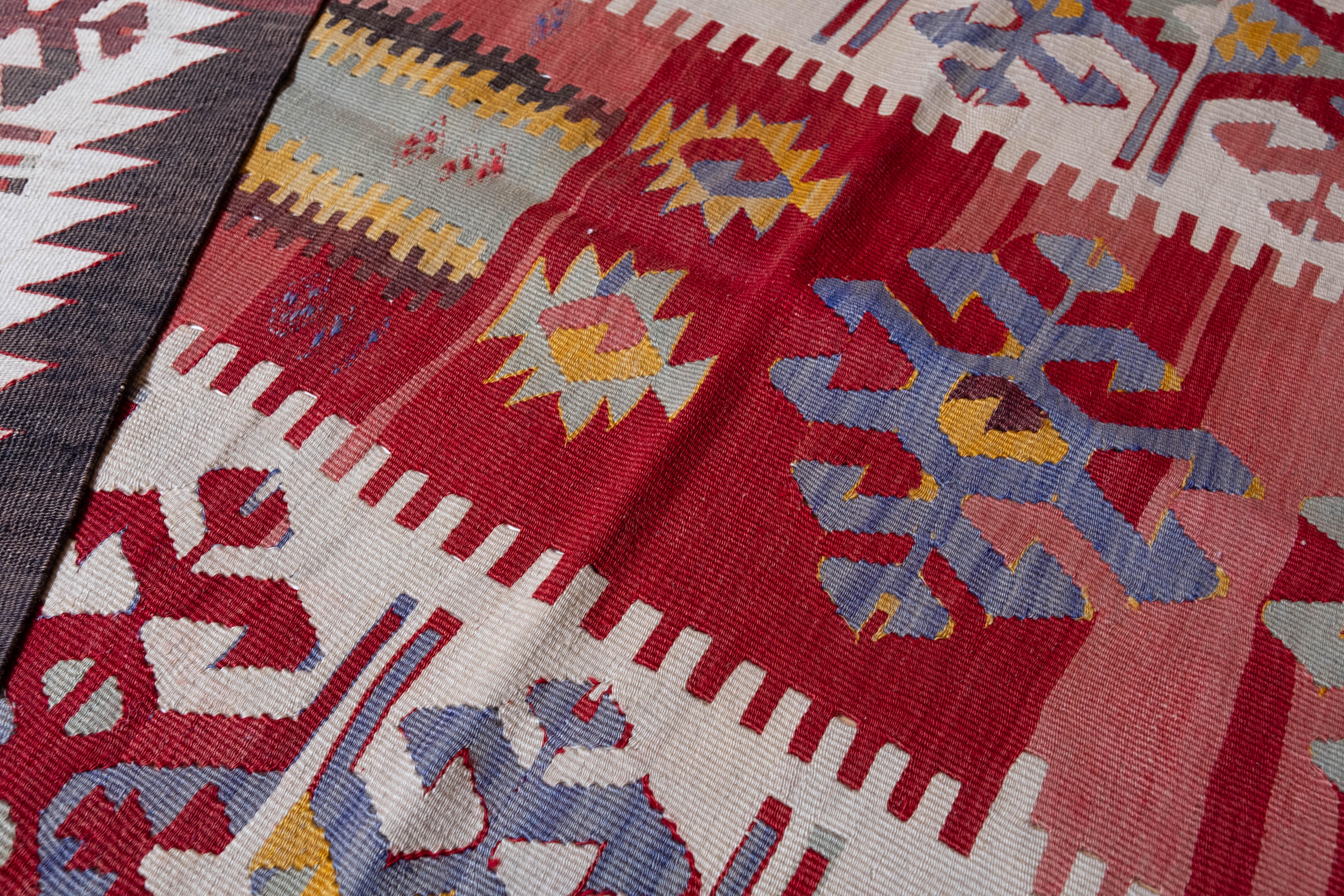 Antiker Aydin-Kelim-Teppich aus Wolle, Alt-Vintage, west Anatolischer türkischer Teppich (Handgewebt) im Angebot