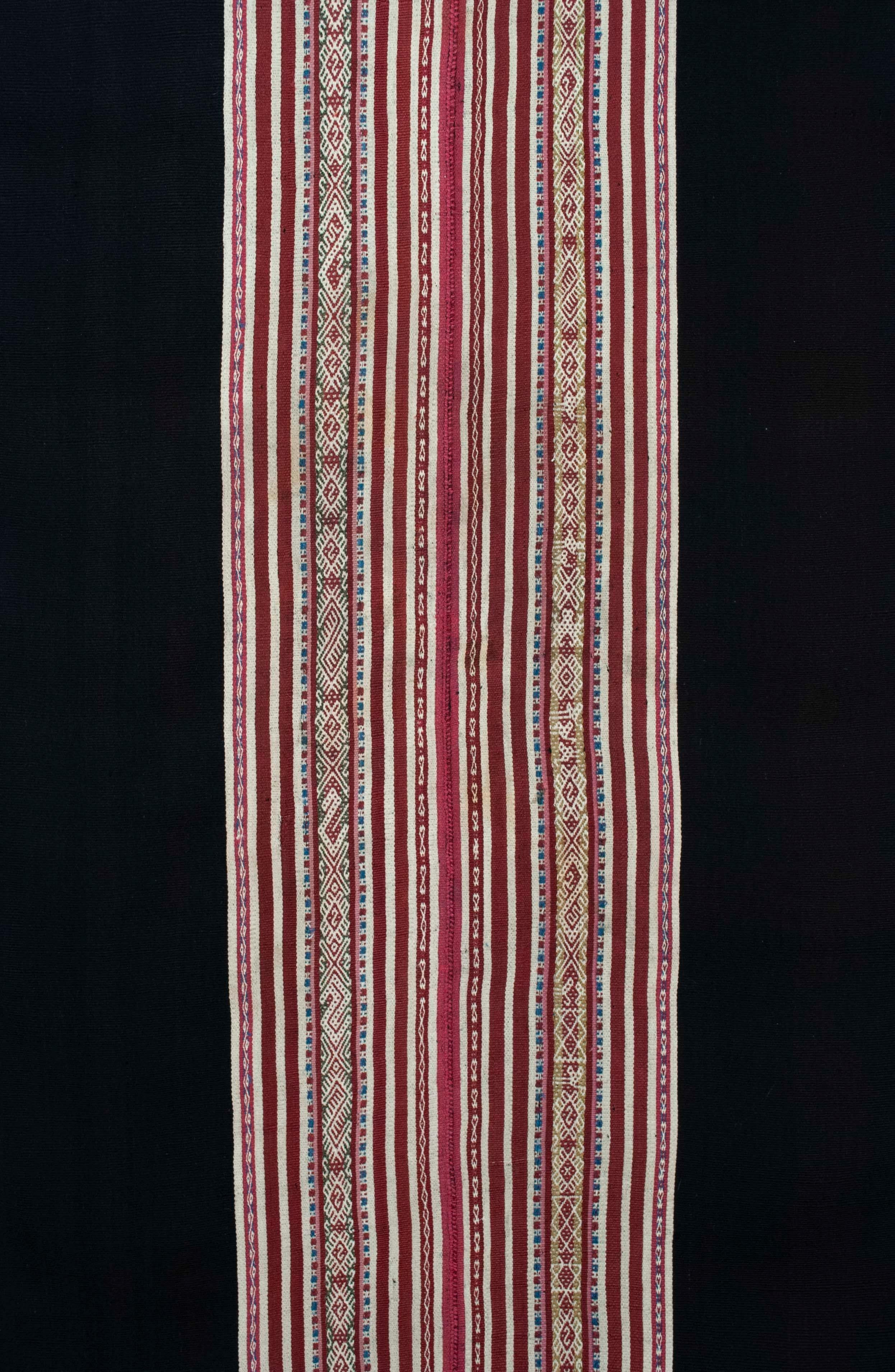 Bolivian Antique Aymara Woman’s Mantle (Ahuayo), Bolivia For Sale