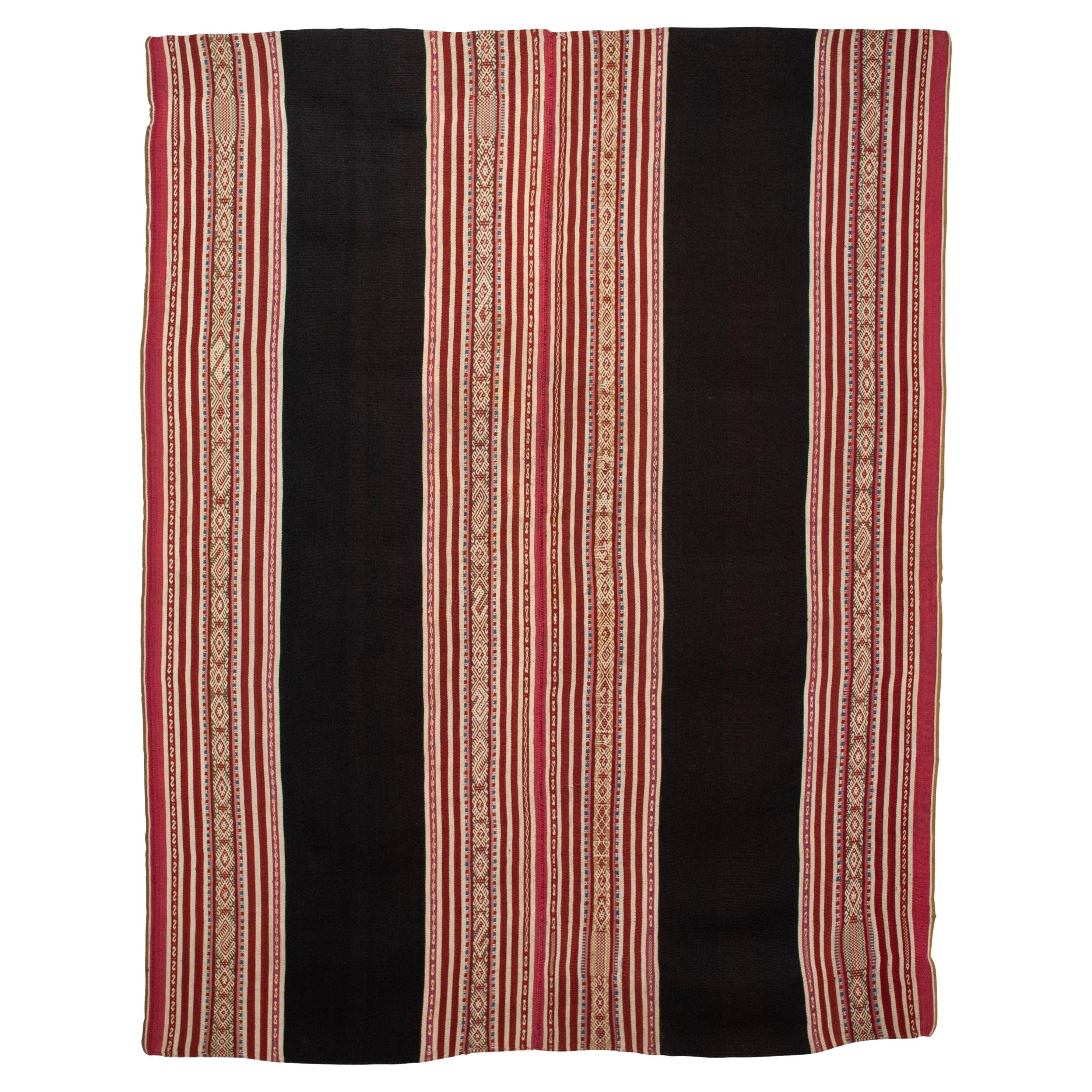 Antique Aymara Woman’s Mantle (Ahuayo), Bolivia For Sale