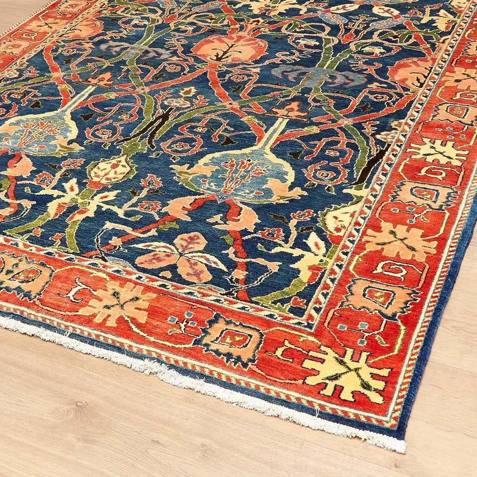 Antique Azeri Arts & Crafts Turkey Hand Knotted Large Rug, 1980 For Sale 5